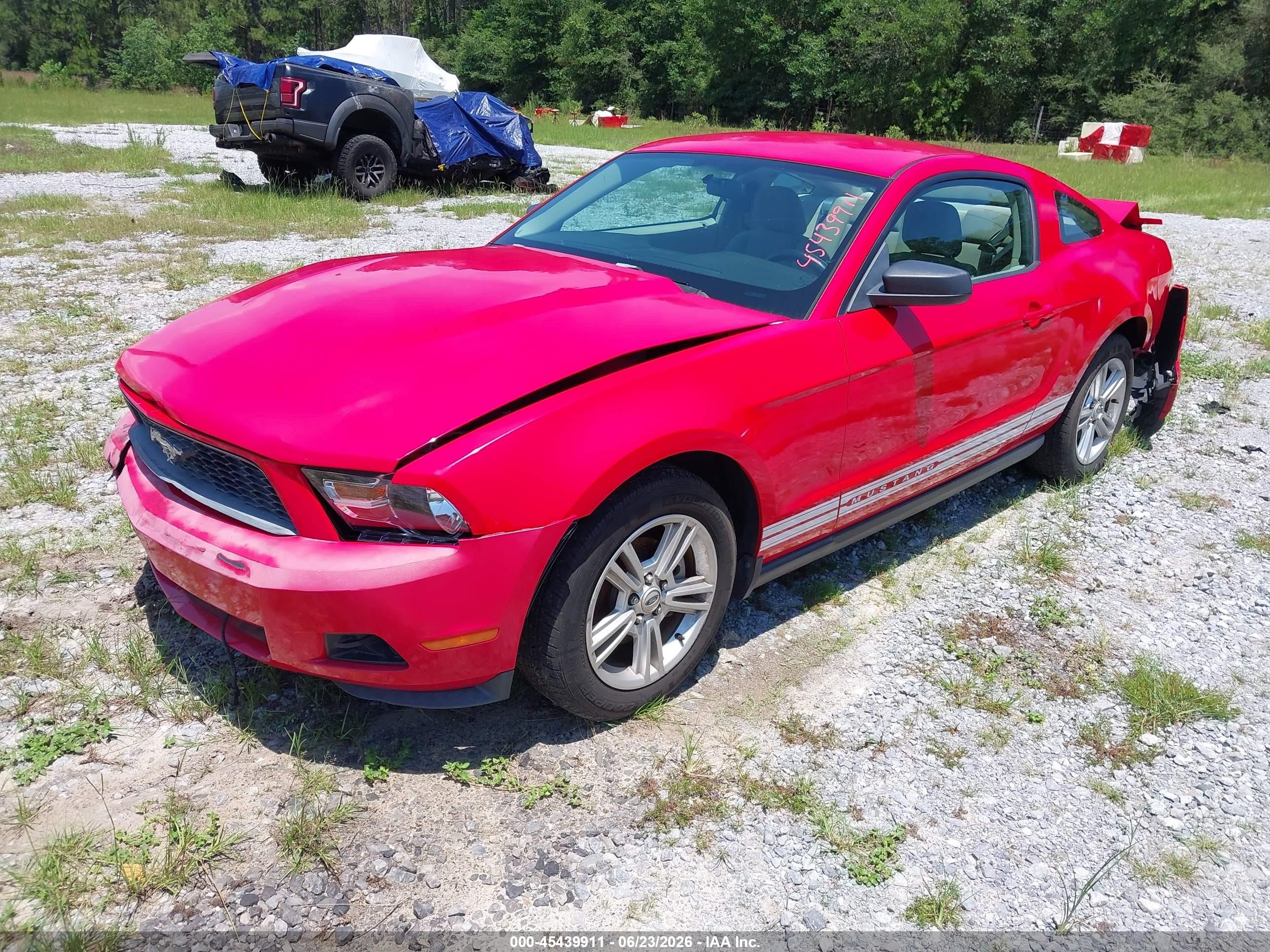 2010 Ford Mustang V6/v6 Premium Red vin: 1ZVBP8AN9A5150123
