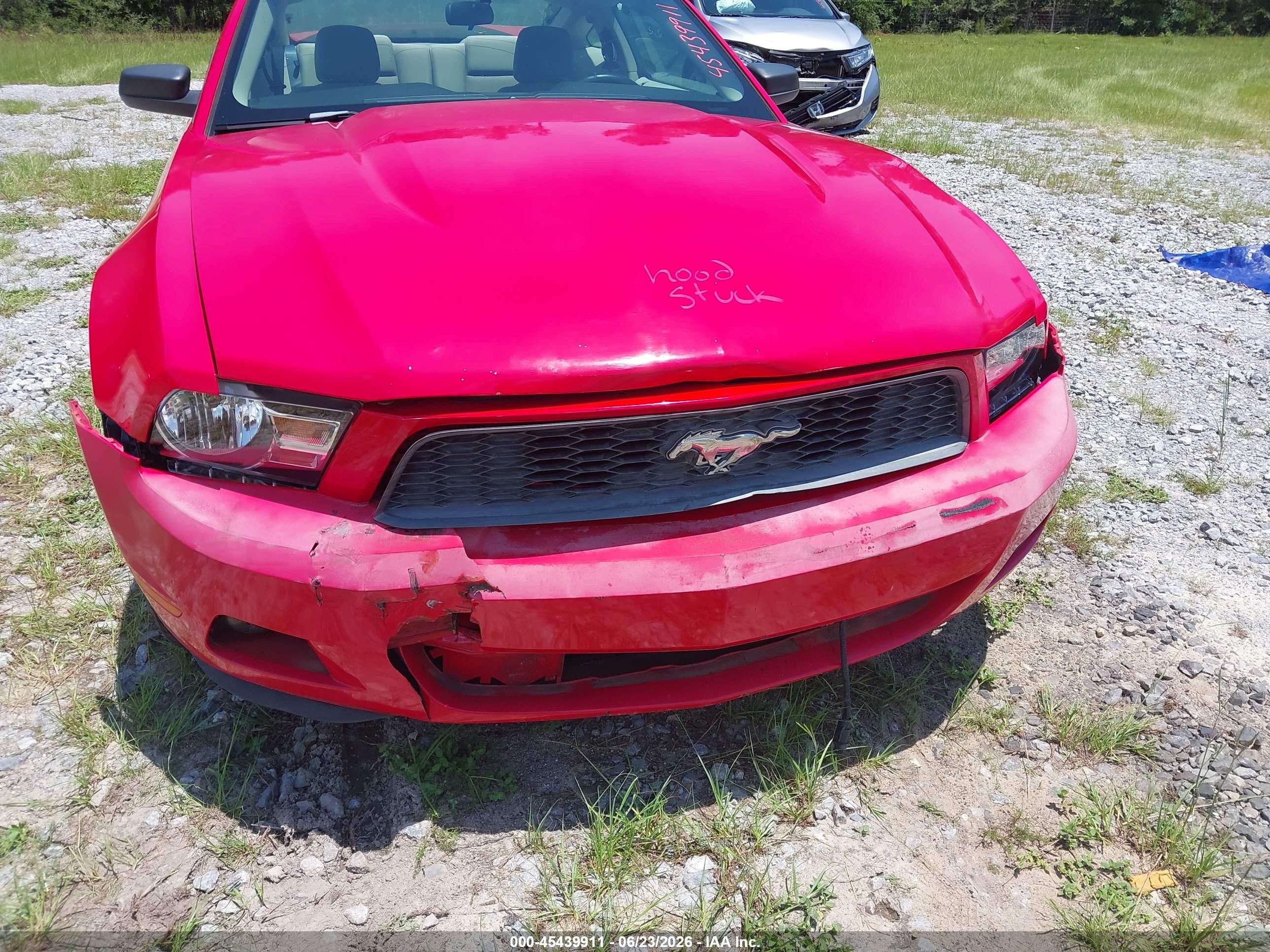 2010 Ford Mustang V6/v6 Premium Red vin: 1ZVBP8AN9A5150123