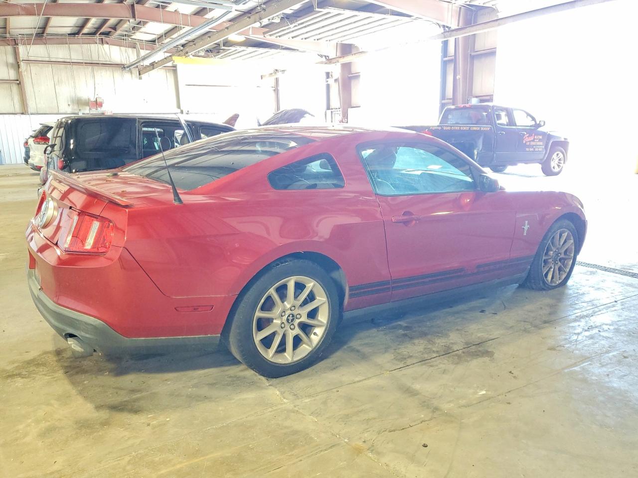 2010 Ford Mustang Burgundy vin: 1ZVBP8ANXA5153838