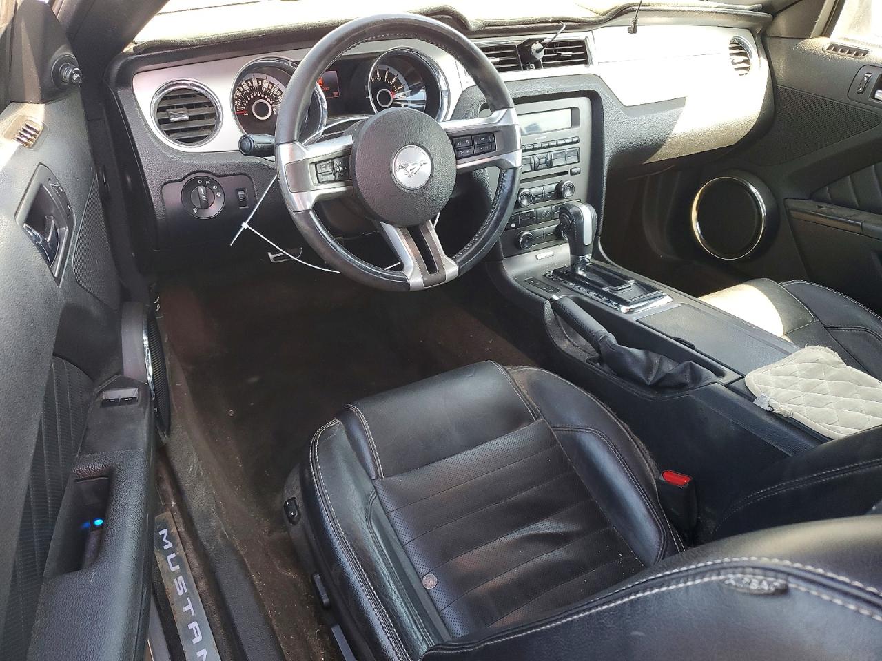 2013 Ford Mustang Silver vin: 1ZVBP8CF0D5267700