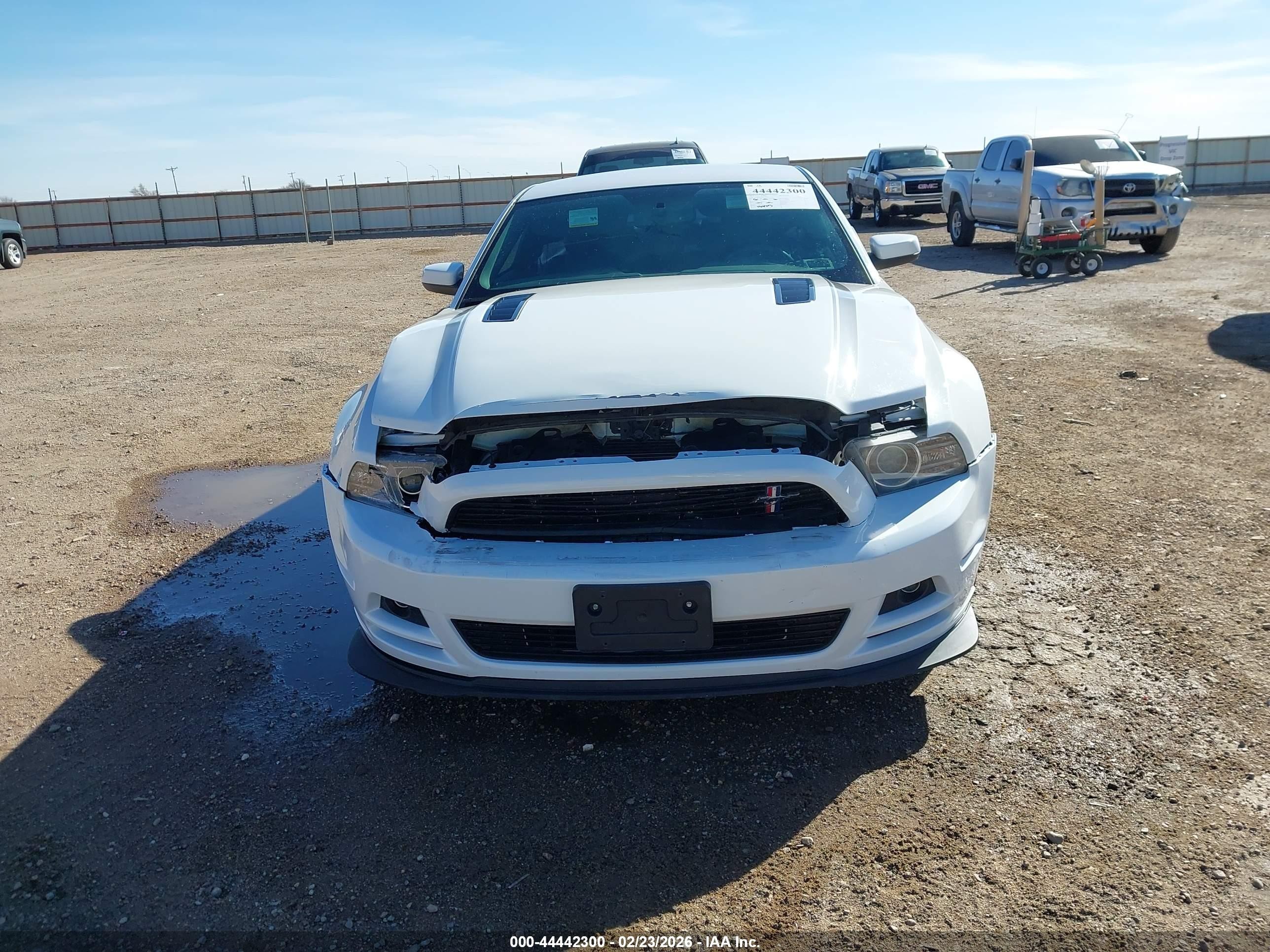 2014 Ford Mustang Gt Premium White vin: 1ZVBP8CF0E5249778