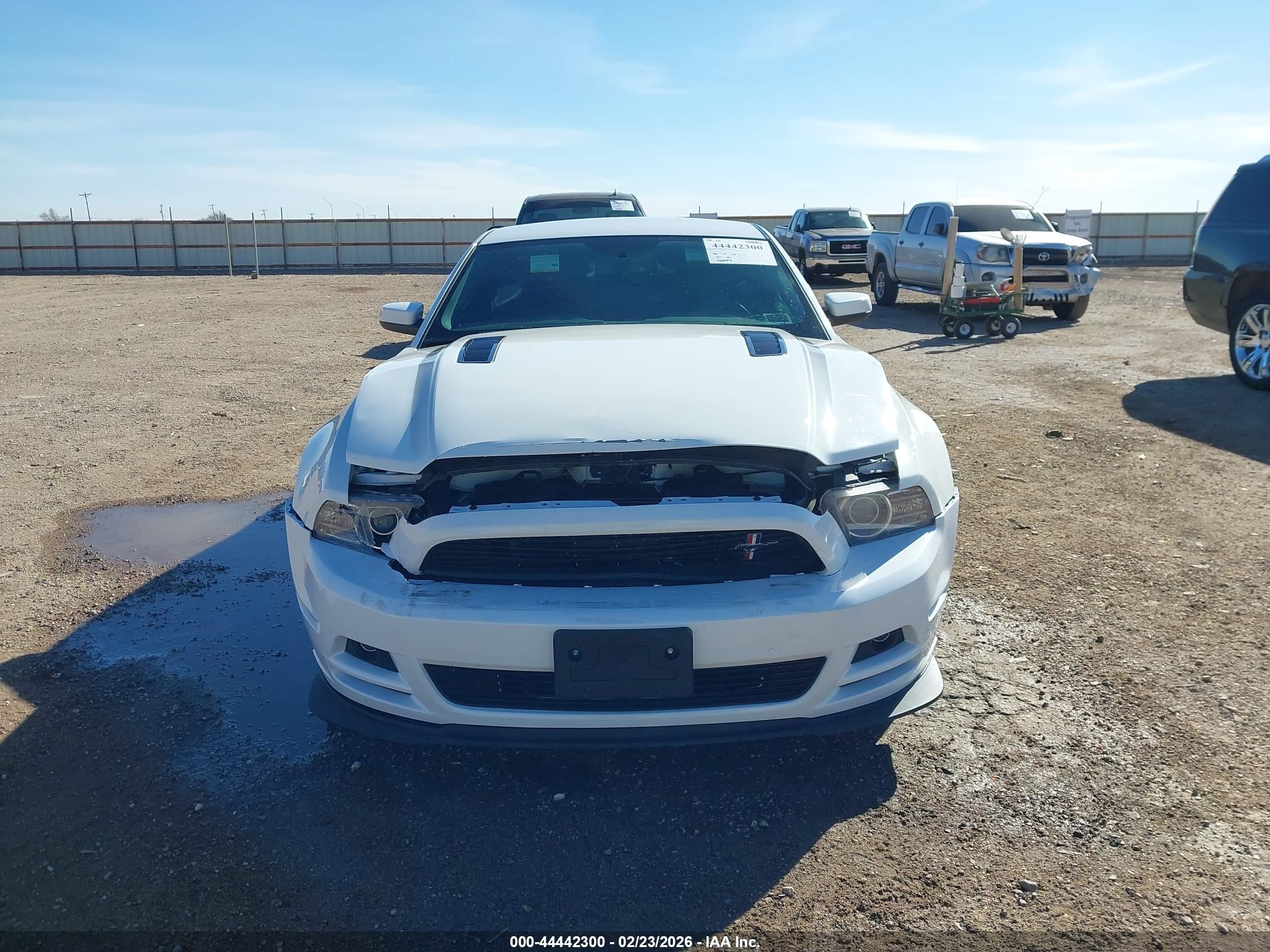 2014 Ford Mustang Gt Premium White vin: 1ZVBP8CF0E5249778