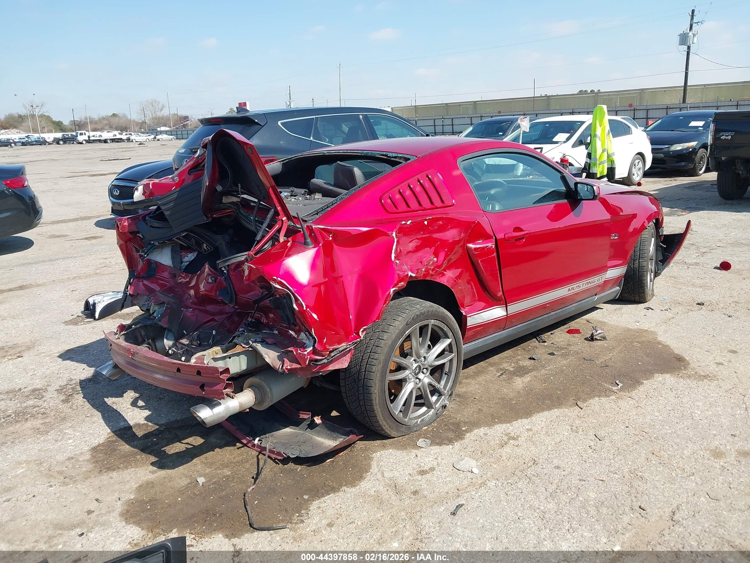 2012 Ford Mustang Gt Premium Red vin: 1ZVBP8CF1C5206208