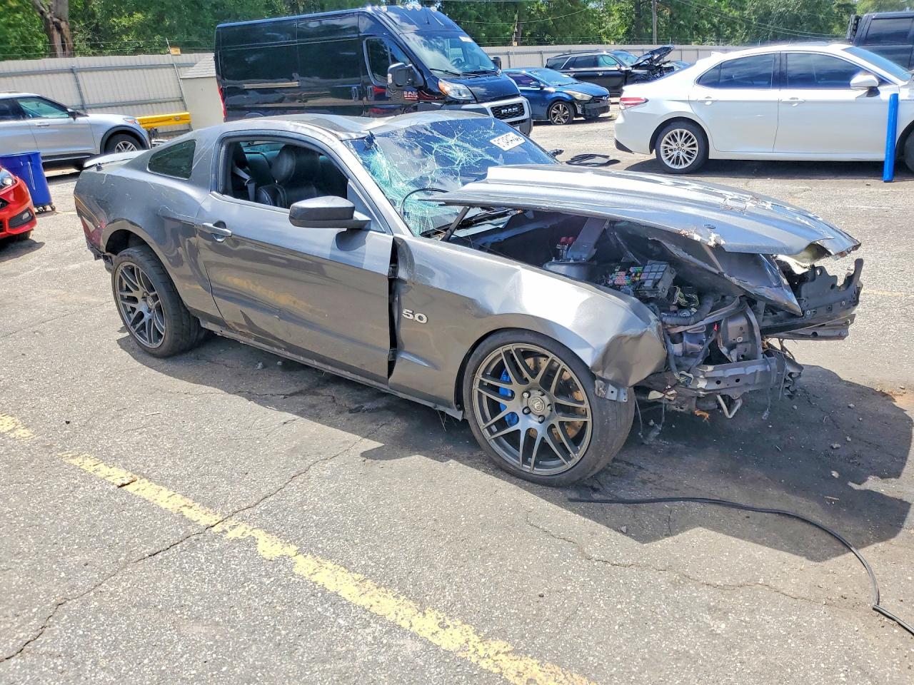 2014 Ford Mustang Gt Серый vin: 1ZVBP8CF1E5203540