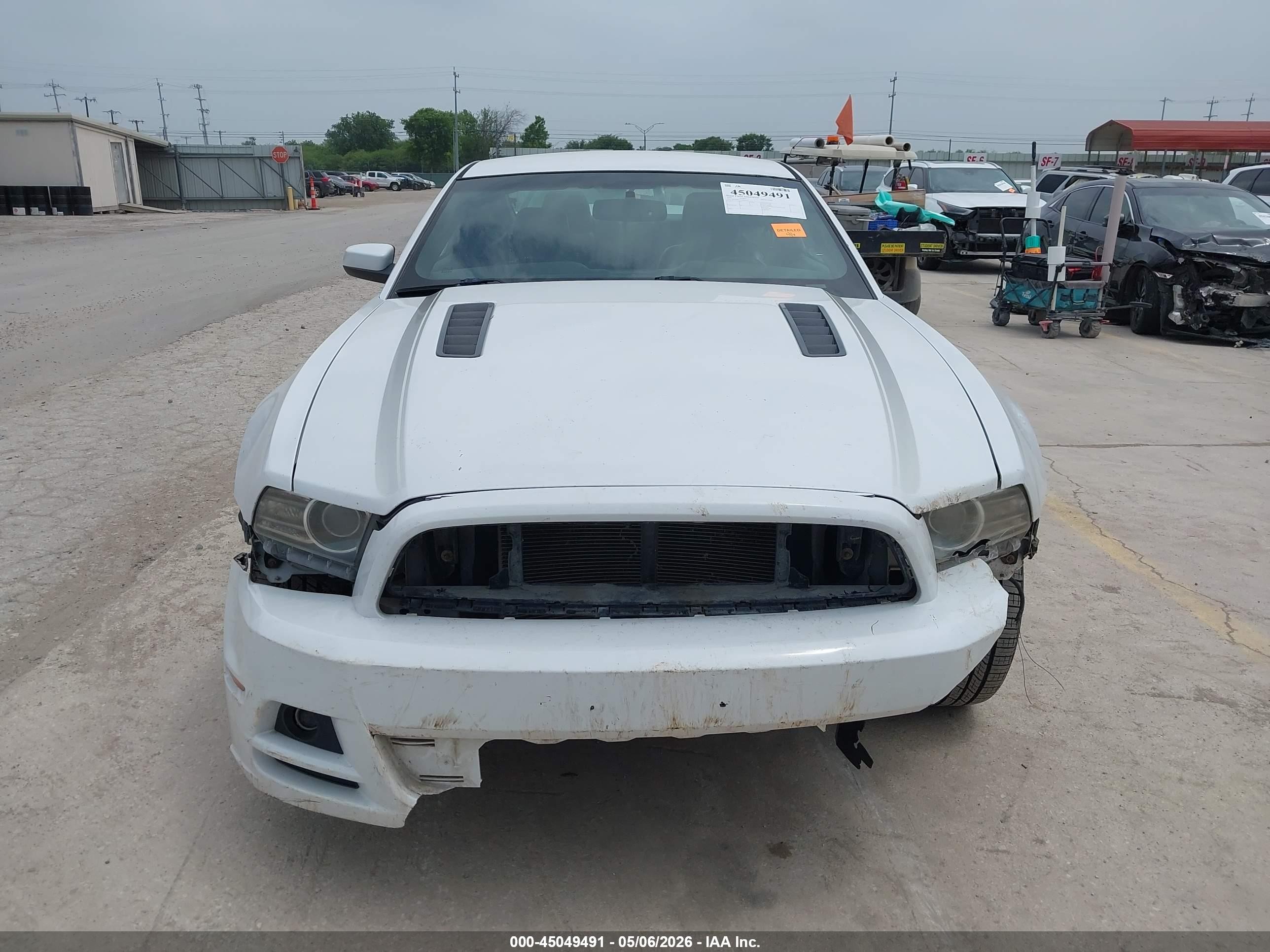 2014 Ford Mustang Gt Premium White vin: 1ZVBP8CF1E5204459