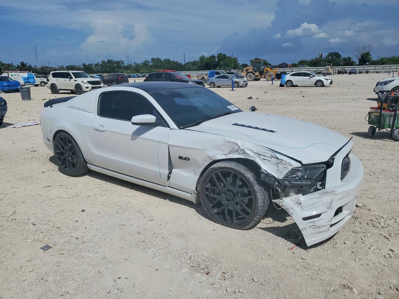 2014 Ford Mustang Gt White vin: 1ZVBP8CF1E5224145
