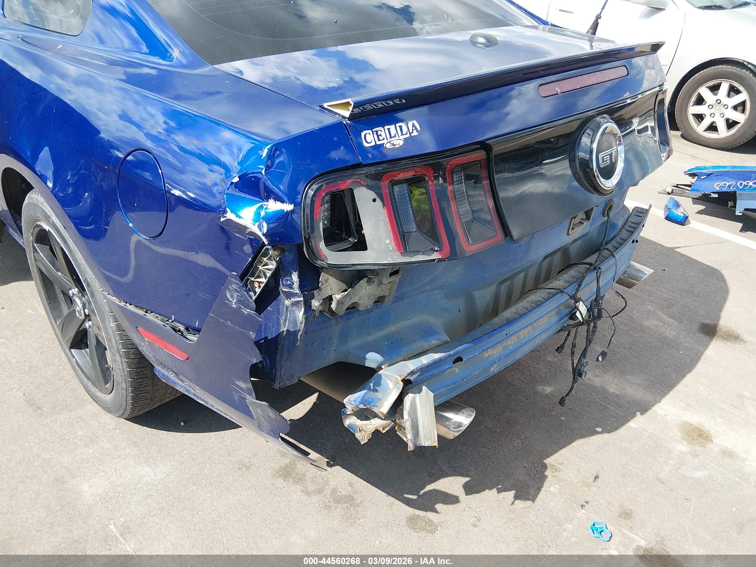 2014 Ford Mustang Gt Premium Blue vin: 1ZVBP8CF1E5324827