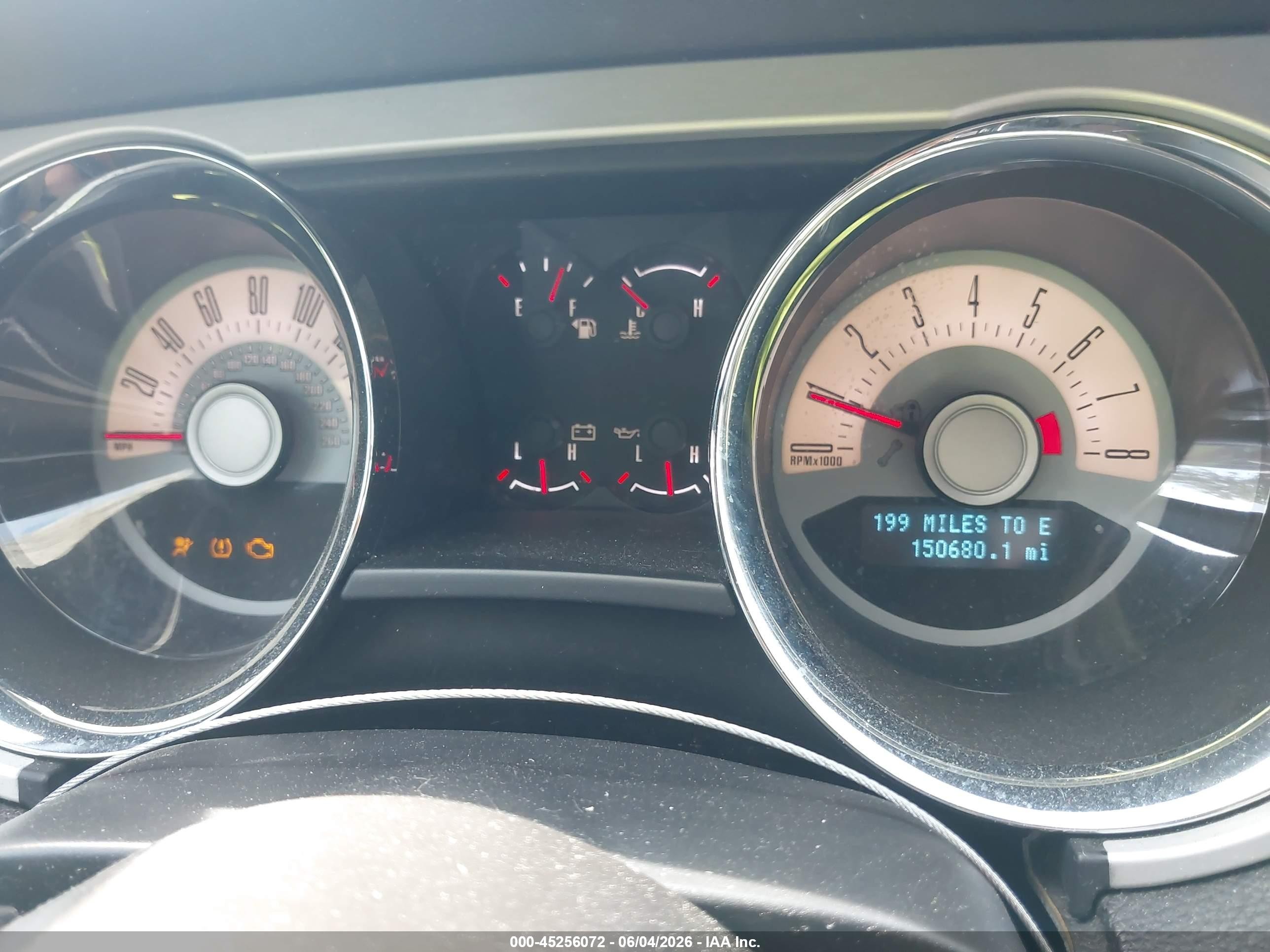 2011 Ford Mustang Gt Premium Серебряный vin: 1ZVBP8CF2B5119156