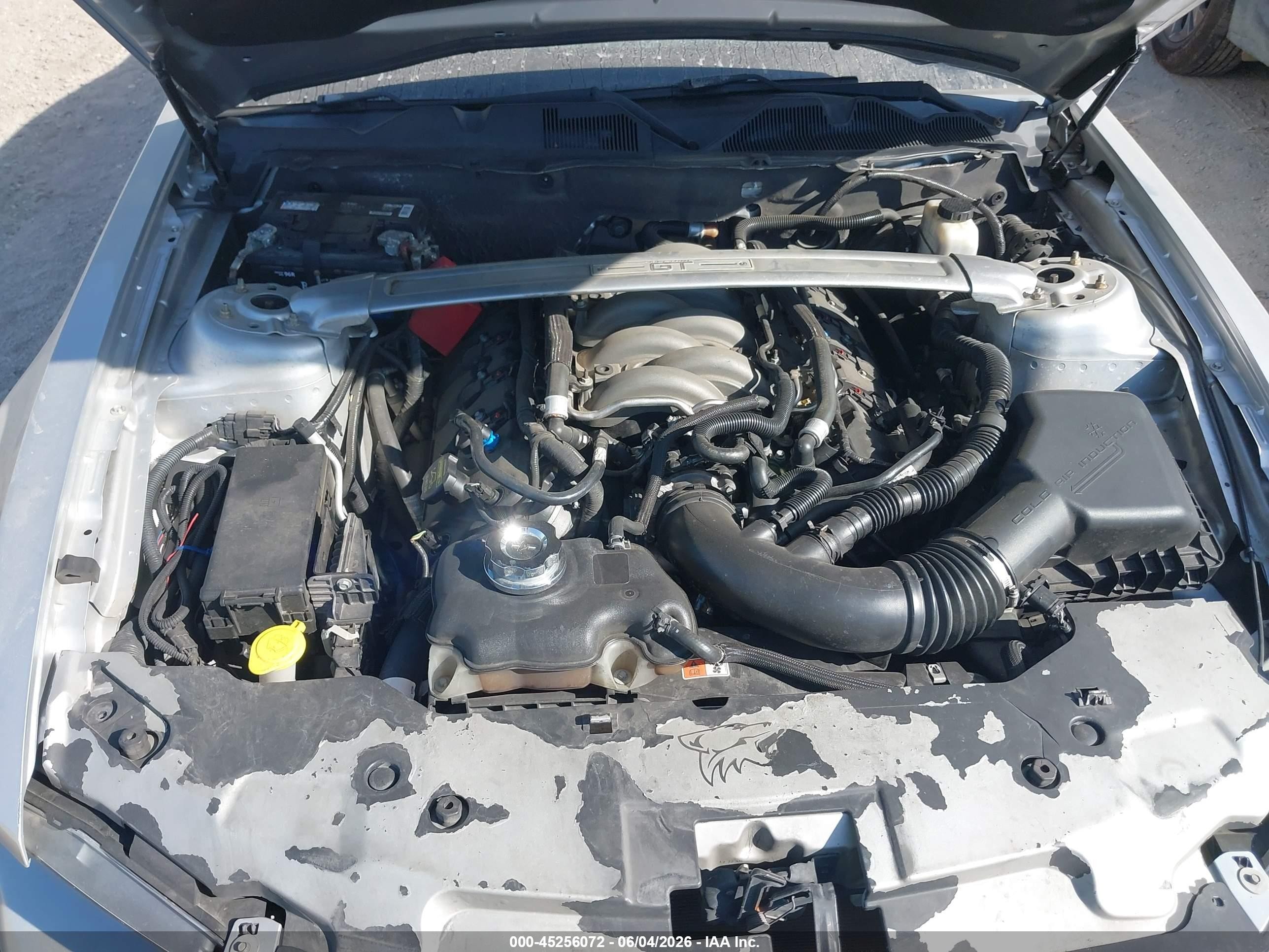 2011 Ford Mustang Gt Premium Серебряный vin: 1ZVBP8CF2B5119156