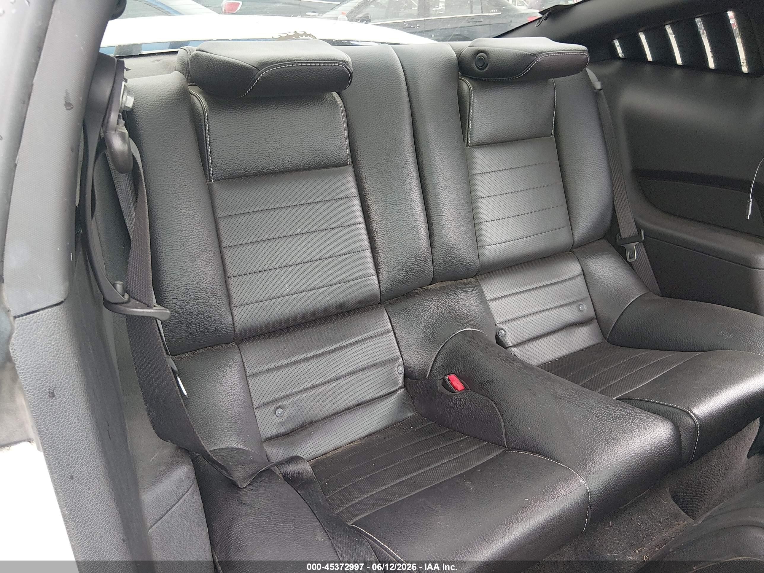 2012 Ford Mustang Gt Premium White vin: 1ZVBP8CF2C5278549