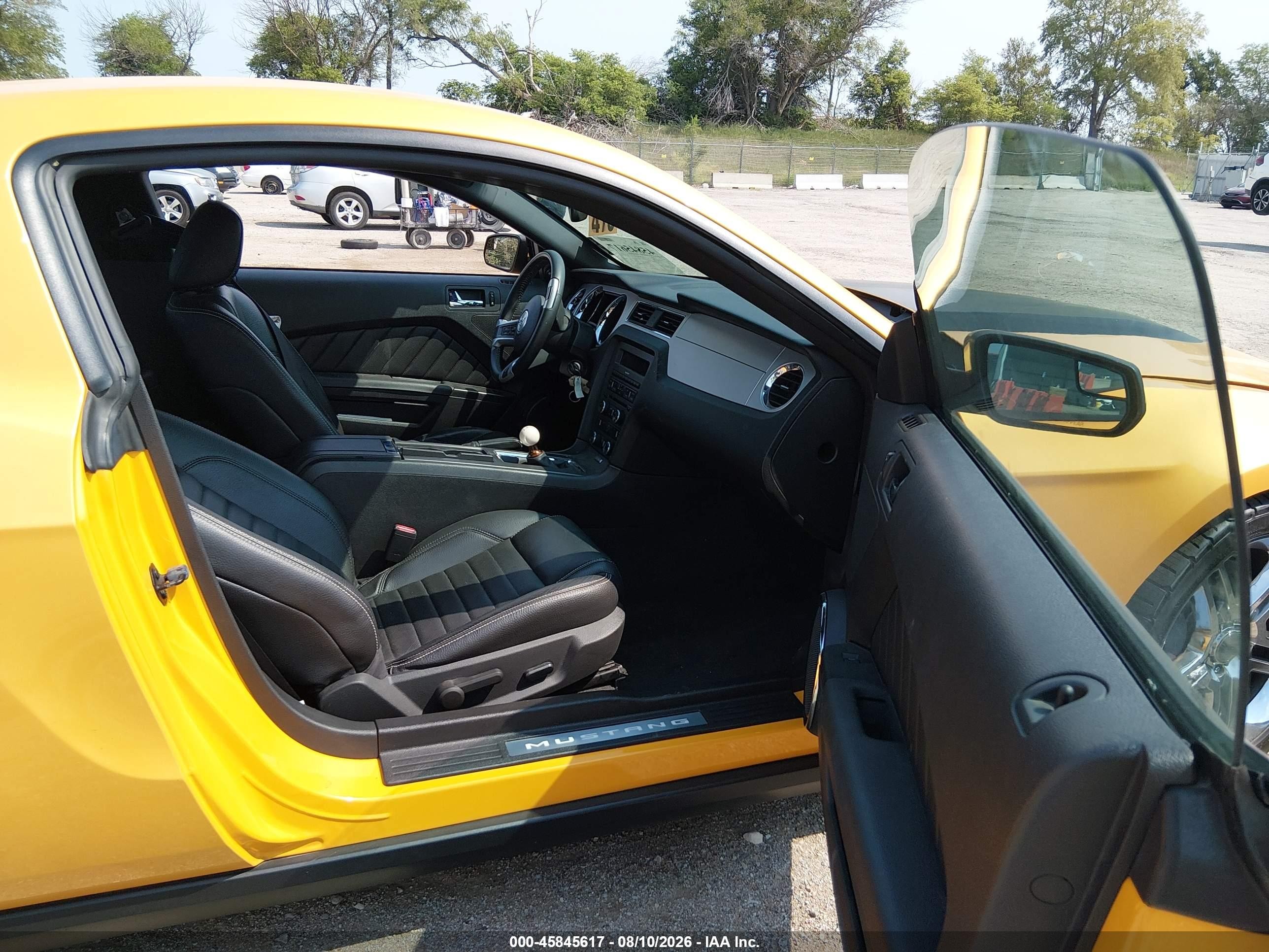 2011 Ford Mustang Gt Premium Yellow vin: 1ZVBP8CF3B5152103