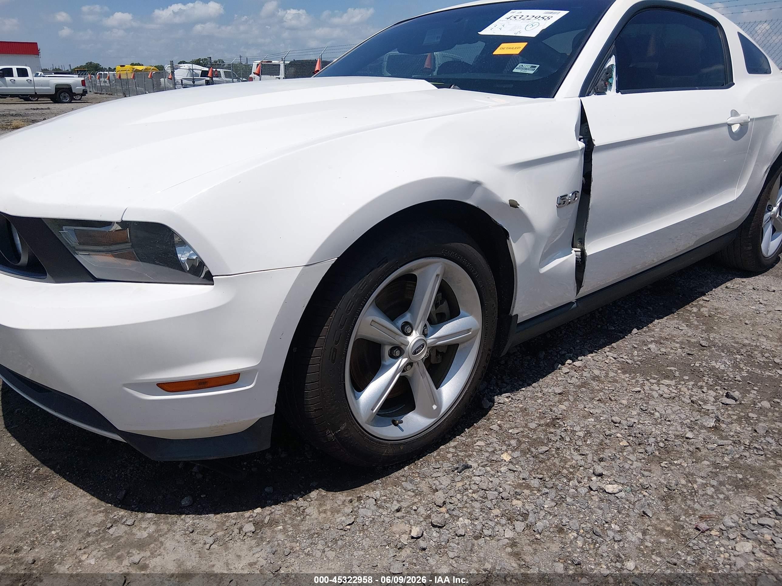 2012 Ford Mustang Gt Premium White vin: 1ZVBP8CF3C5213760