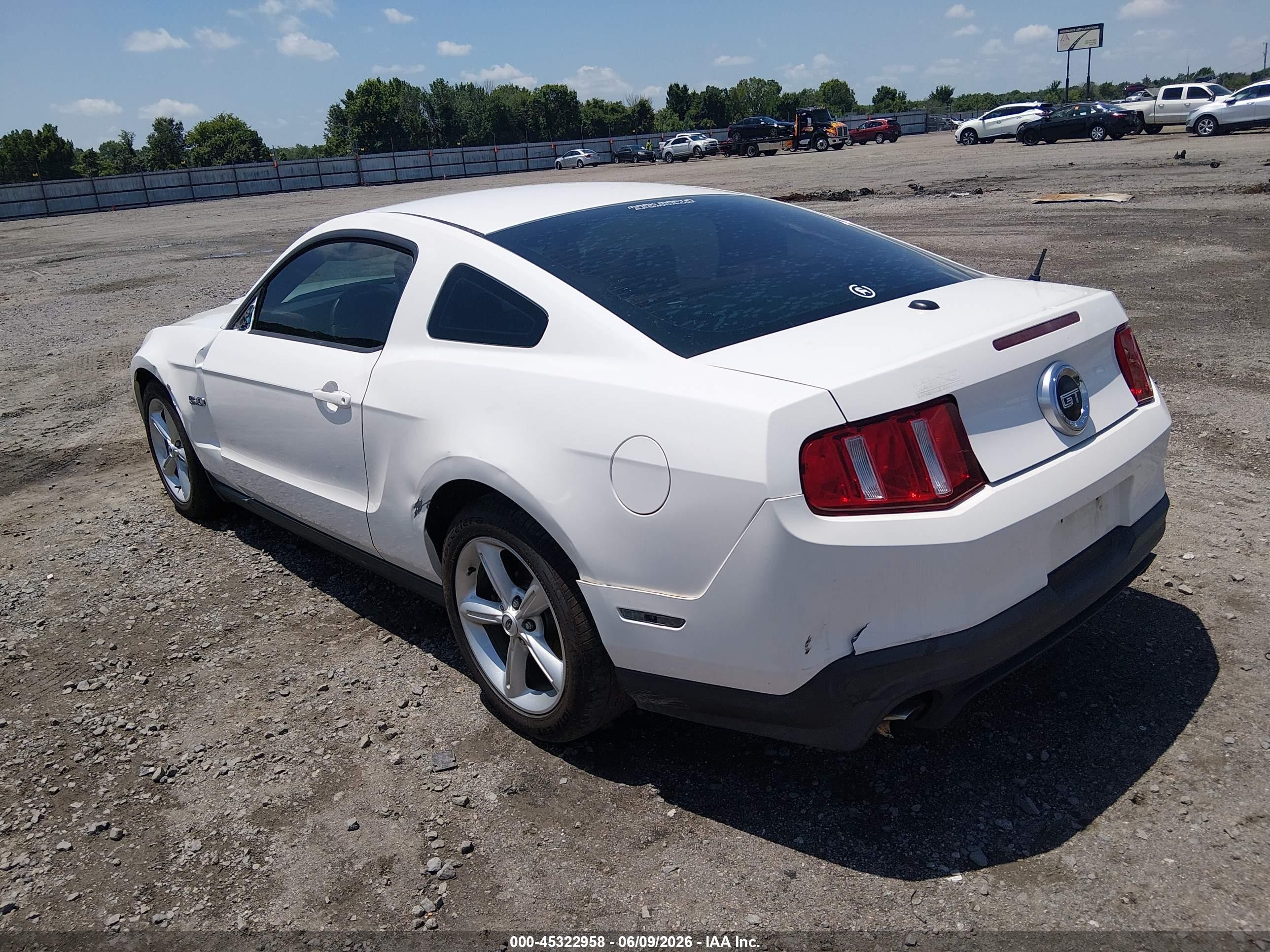 2012 Ford Mustang Gt Premium White vin: 1ZVBP8CF3C5213760