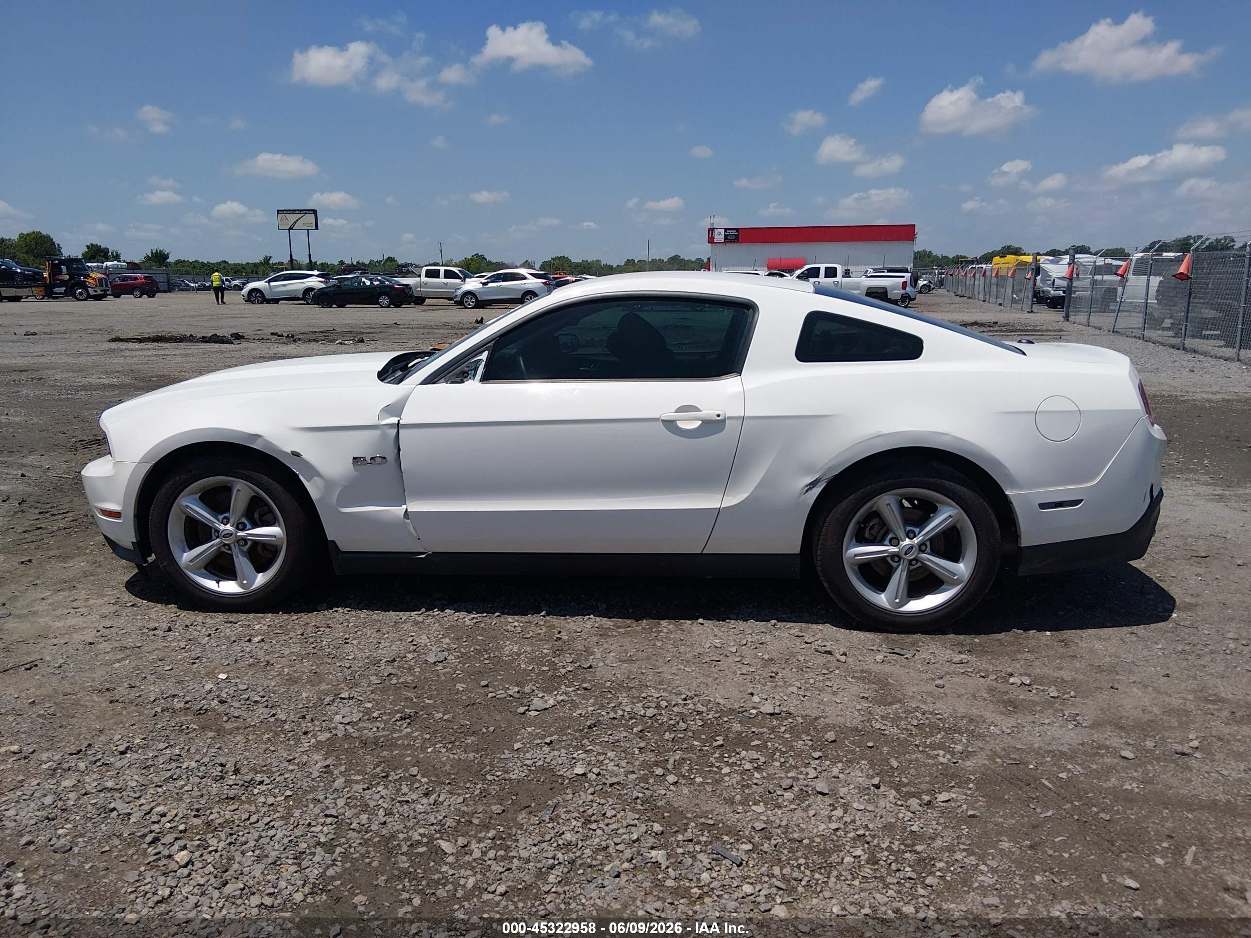 2012 Ford Mustang Gt Premium White vin: 1ZVBP8CF3C5213760