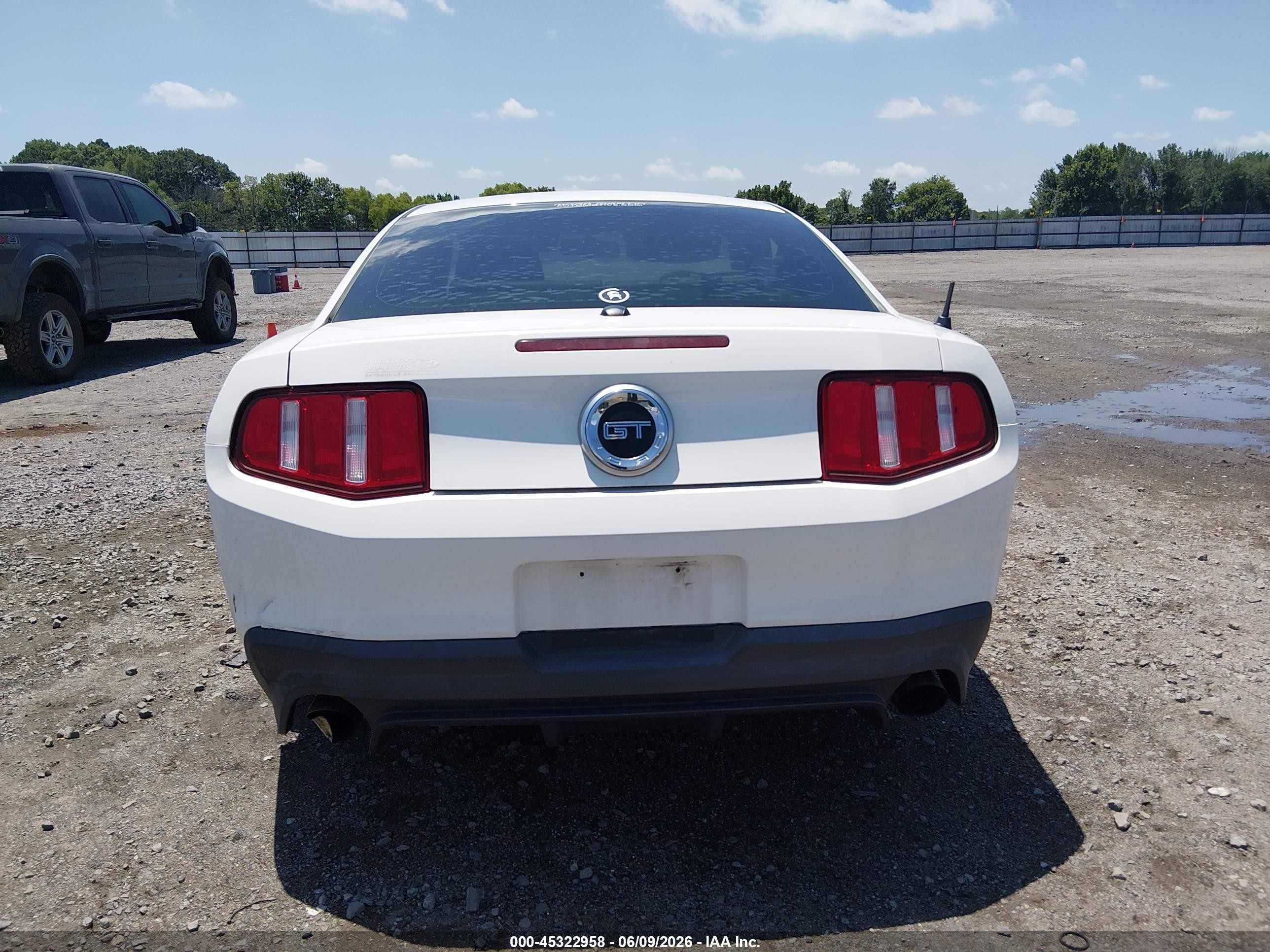 2012 Ford Mustang Gt Premium White vin: 1ZVBP8CF3C5213760