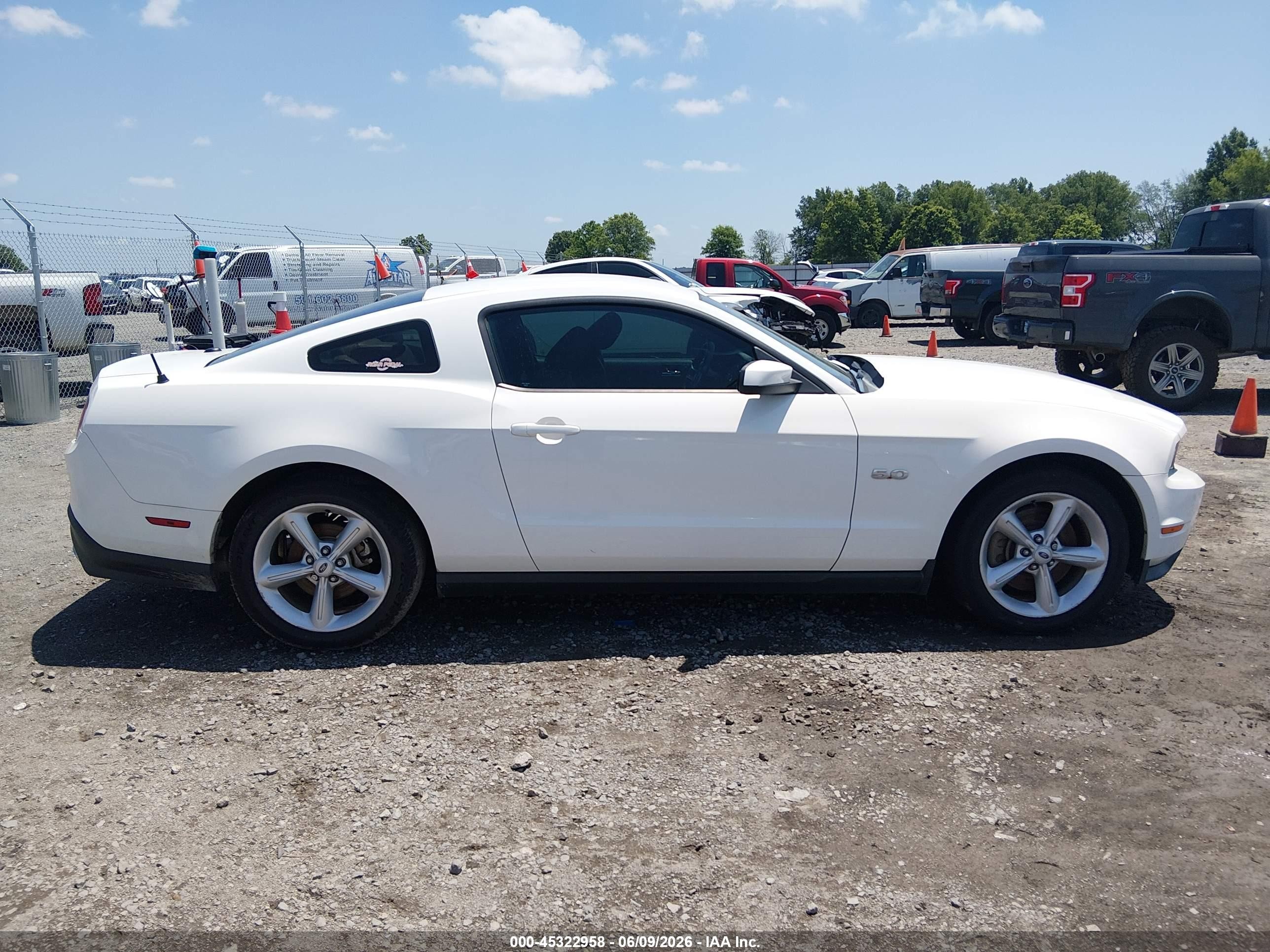 2012 Ford Mustang Gt Premium White vin: 1ZVBP8CF3C5213760