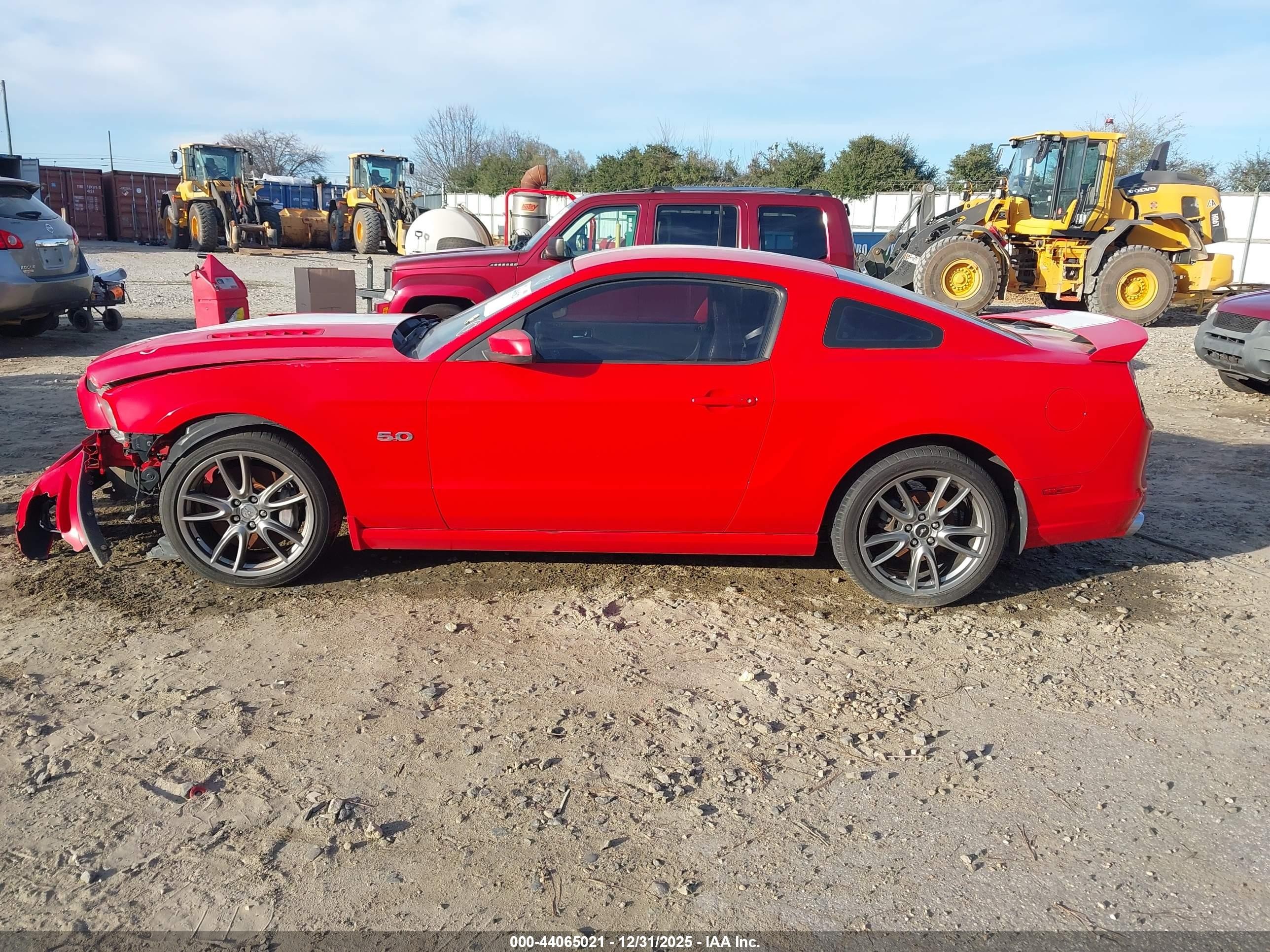 2013 Ford Mustang Gt Premium Red vin: 1ZVBP8CF3D5277377