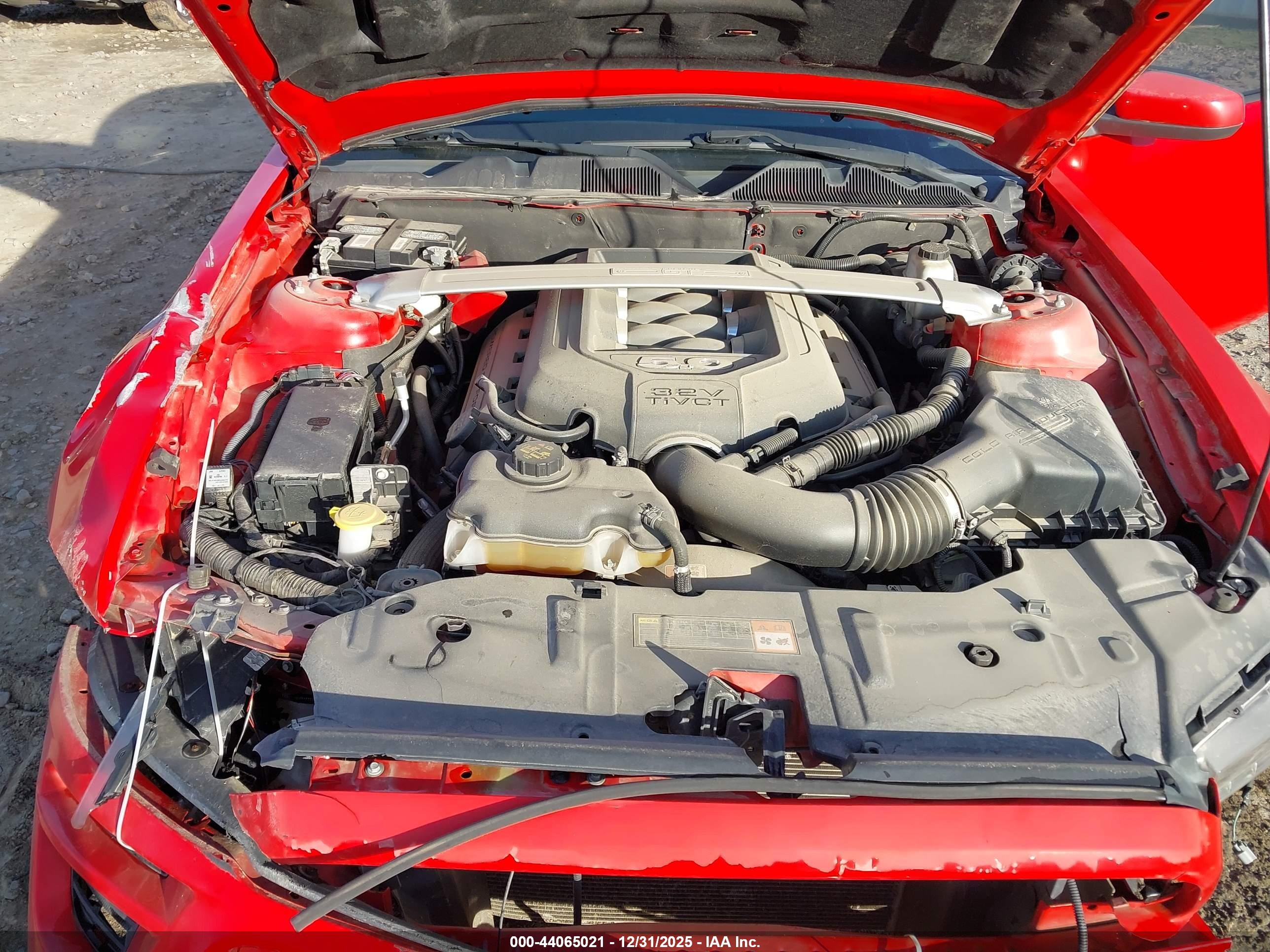 2013 Ford Mustang Gt Premium Red vin: 1ZVBP8CF3D5277377