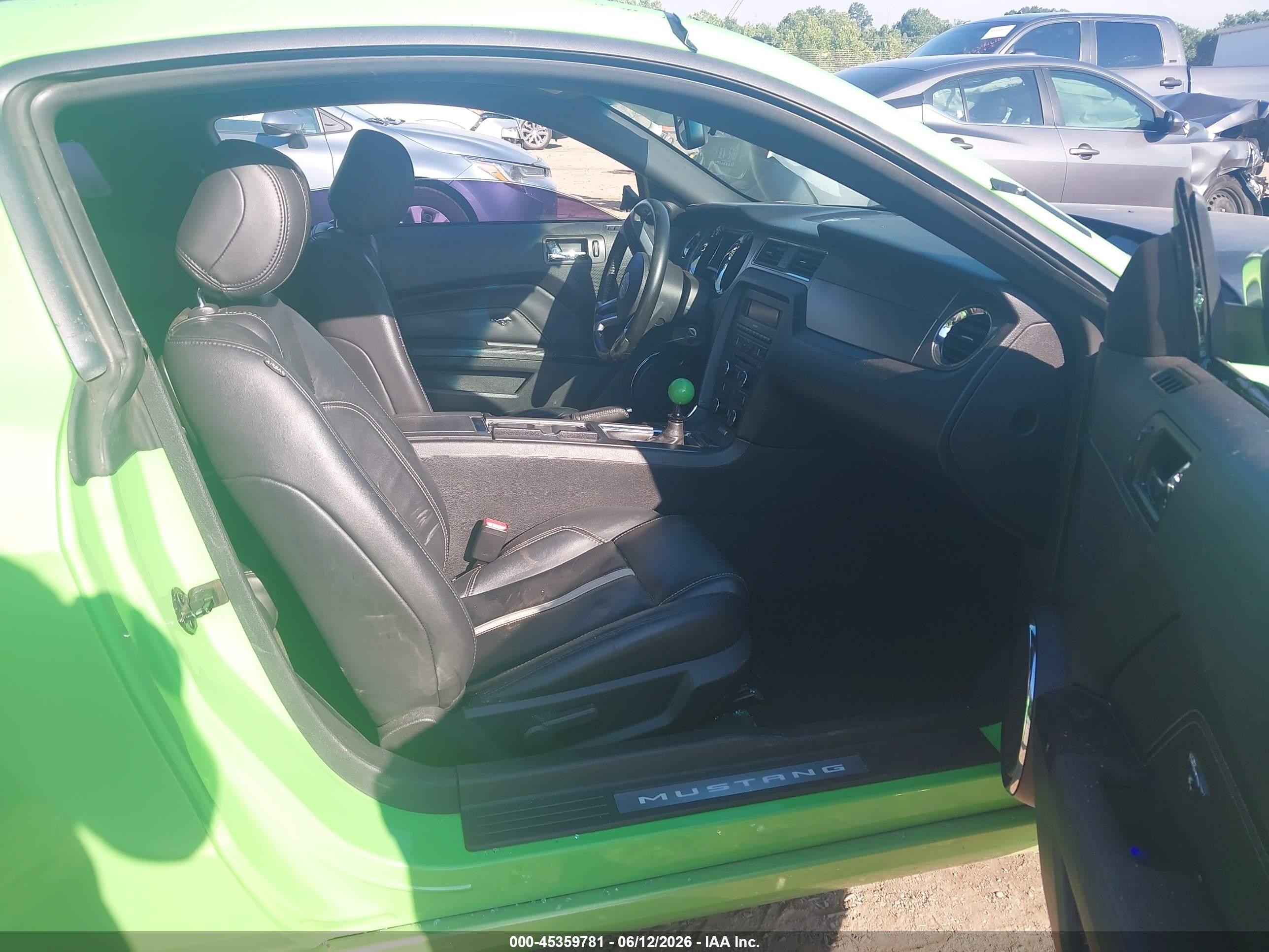 2014 Ford Mustang Gt Premium Green vin: 1ZVBP8CF3E5256076