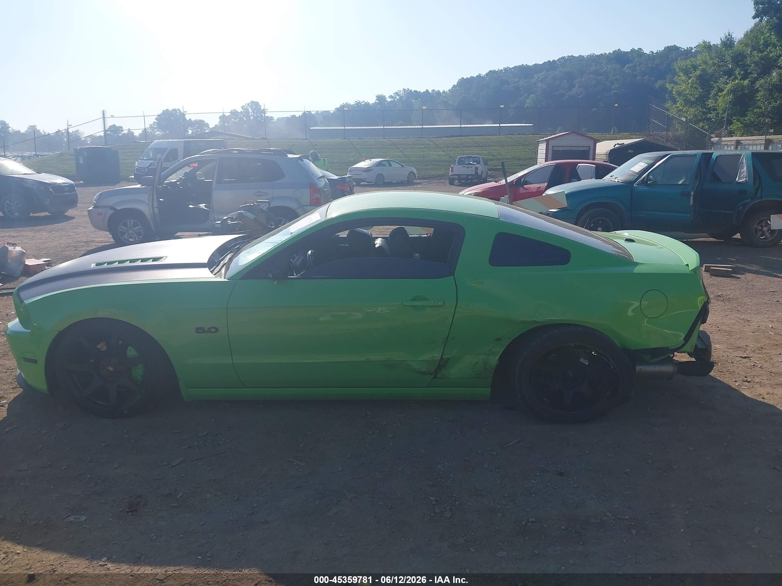 2014 Ford Mustang Gt Premium Green vin: 1ZVBP8CF3E5256076