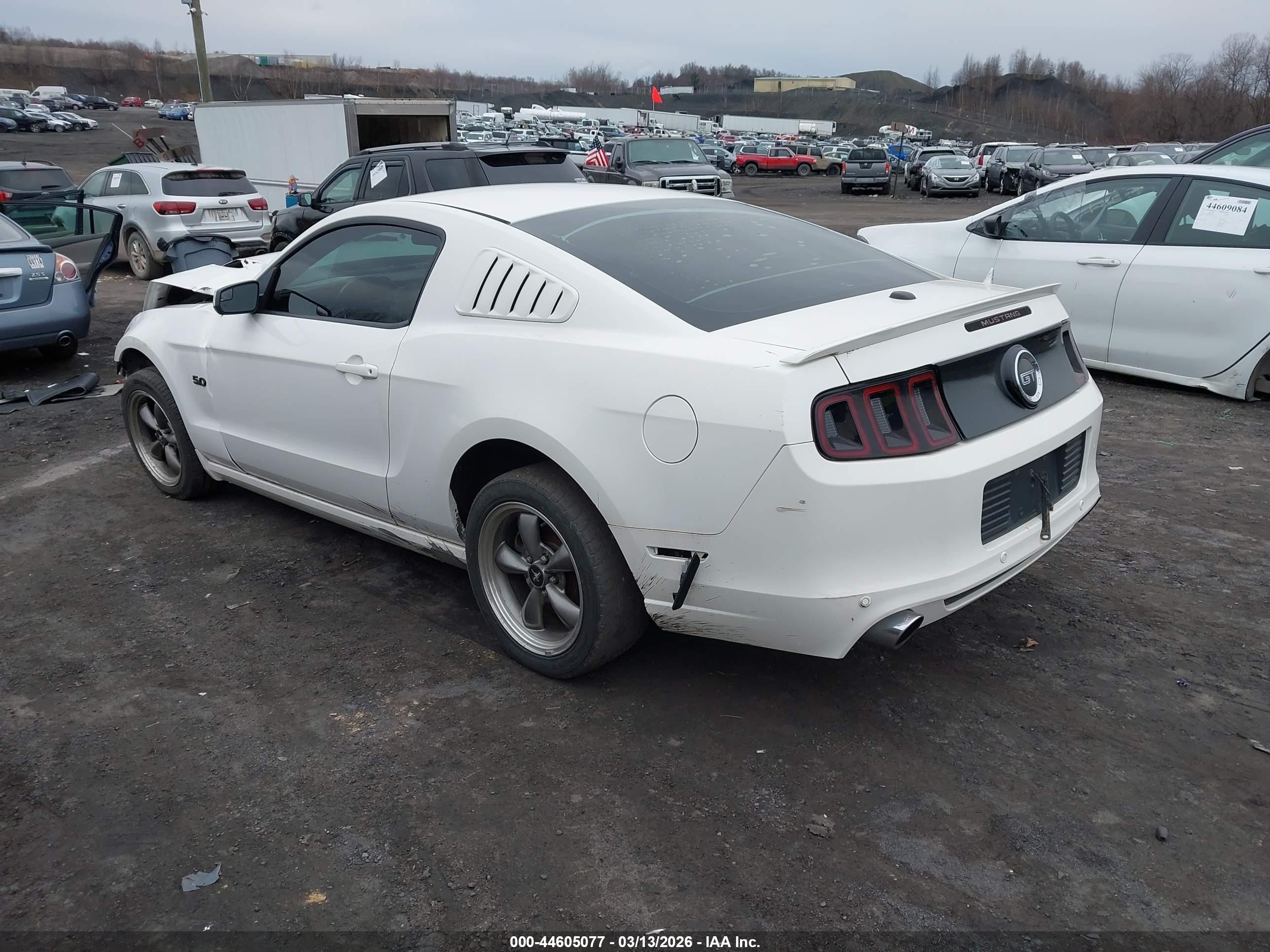 2013 Ford Mustang Gt Premium White vin: 1ZVBP8CF5D5209307