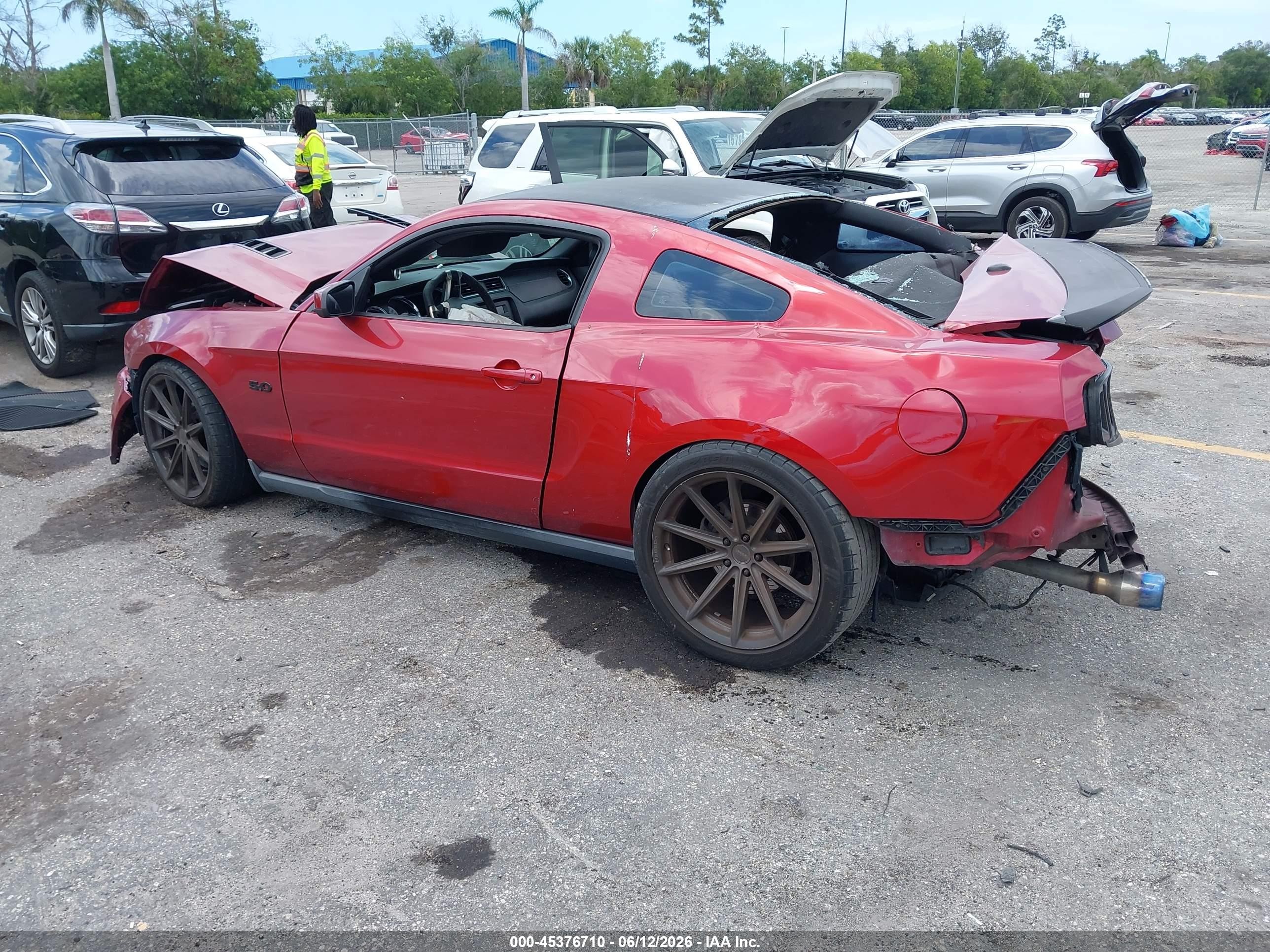 2011 Ford Mustang Gt Premium Red vin: 1ZVBP8CF6B5110363