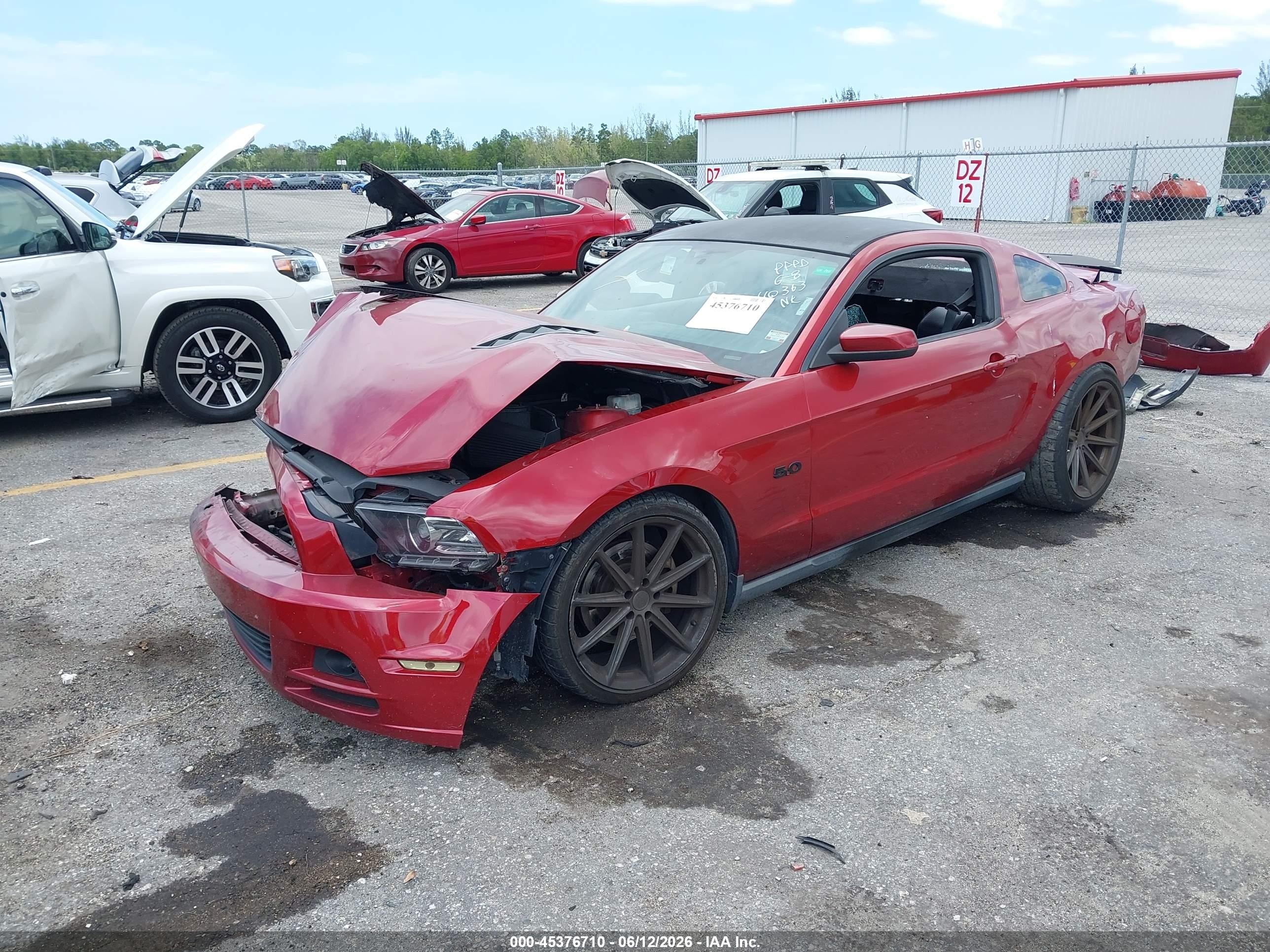 2011 Ford Mustang Gt Premium Red vin: 1ZVBP8CF6B5110363