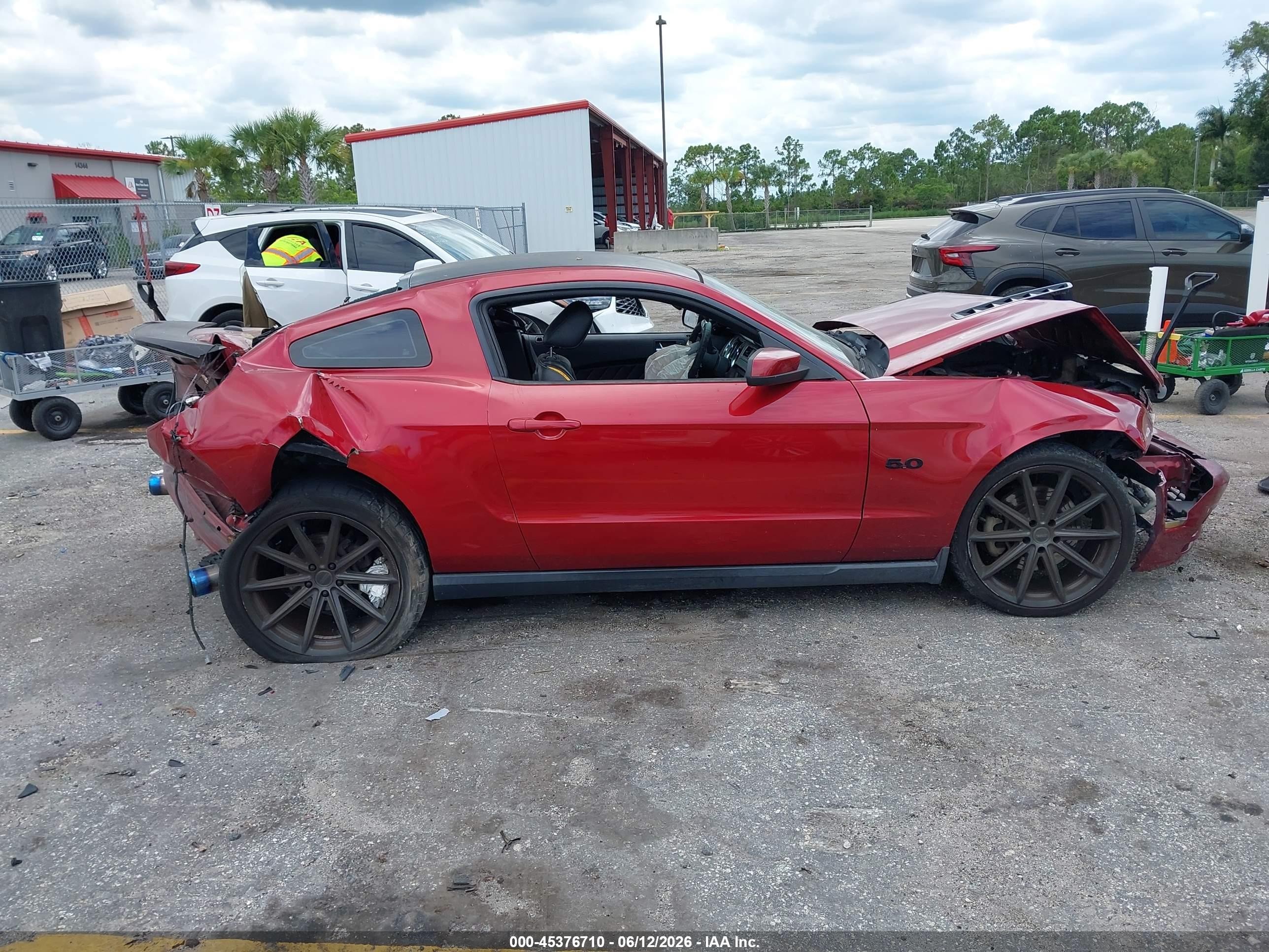 2011 Ford Mustang Gt Premium Red vin: 1ZVBP8CF6B5110363