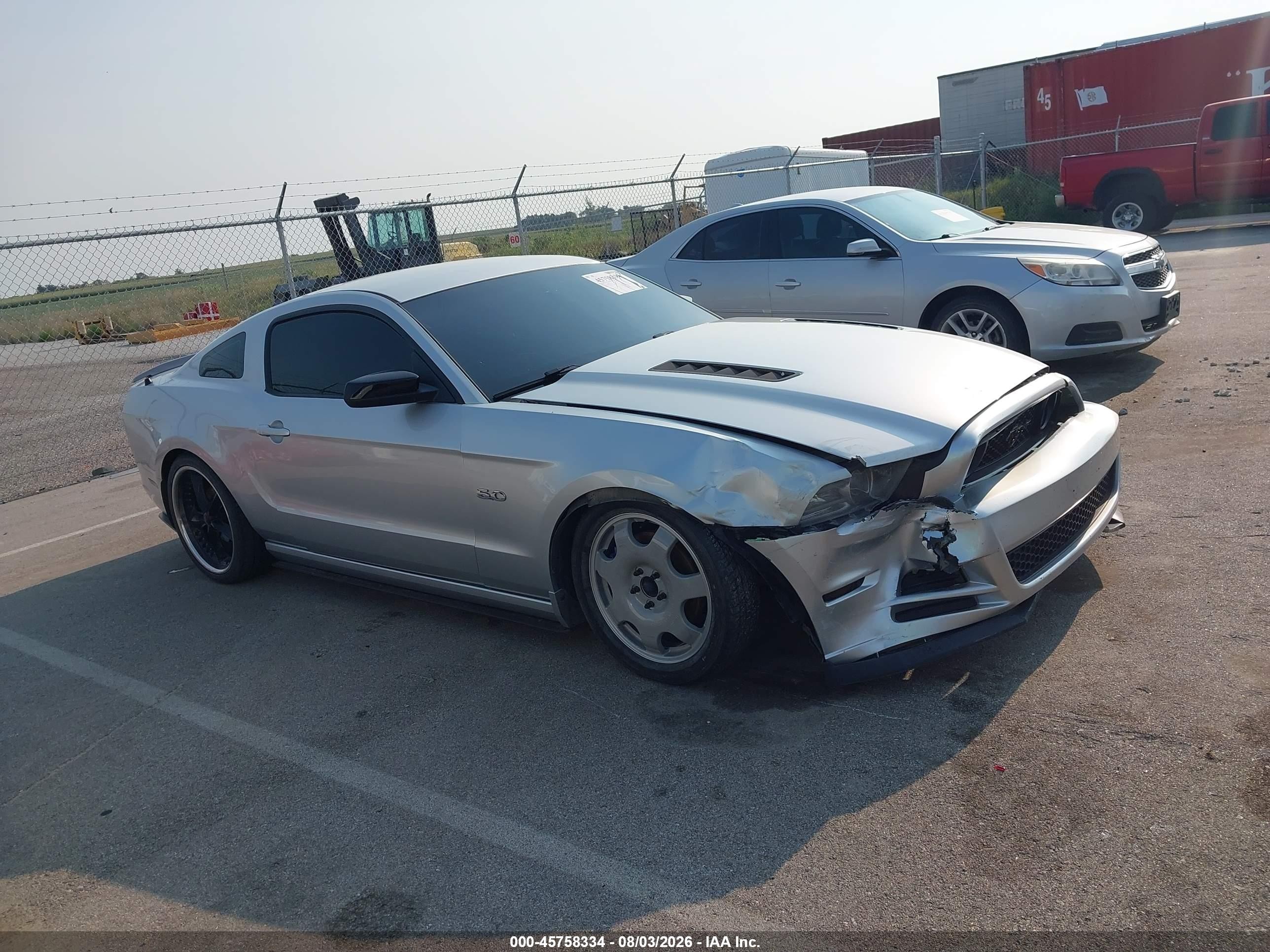 2014 Ford Mustang Gt Серебряный vin: 1ZVBP8CF6E5268657