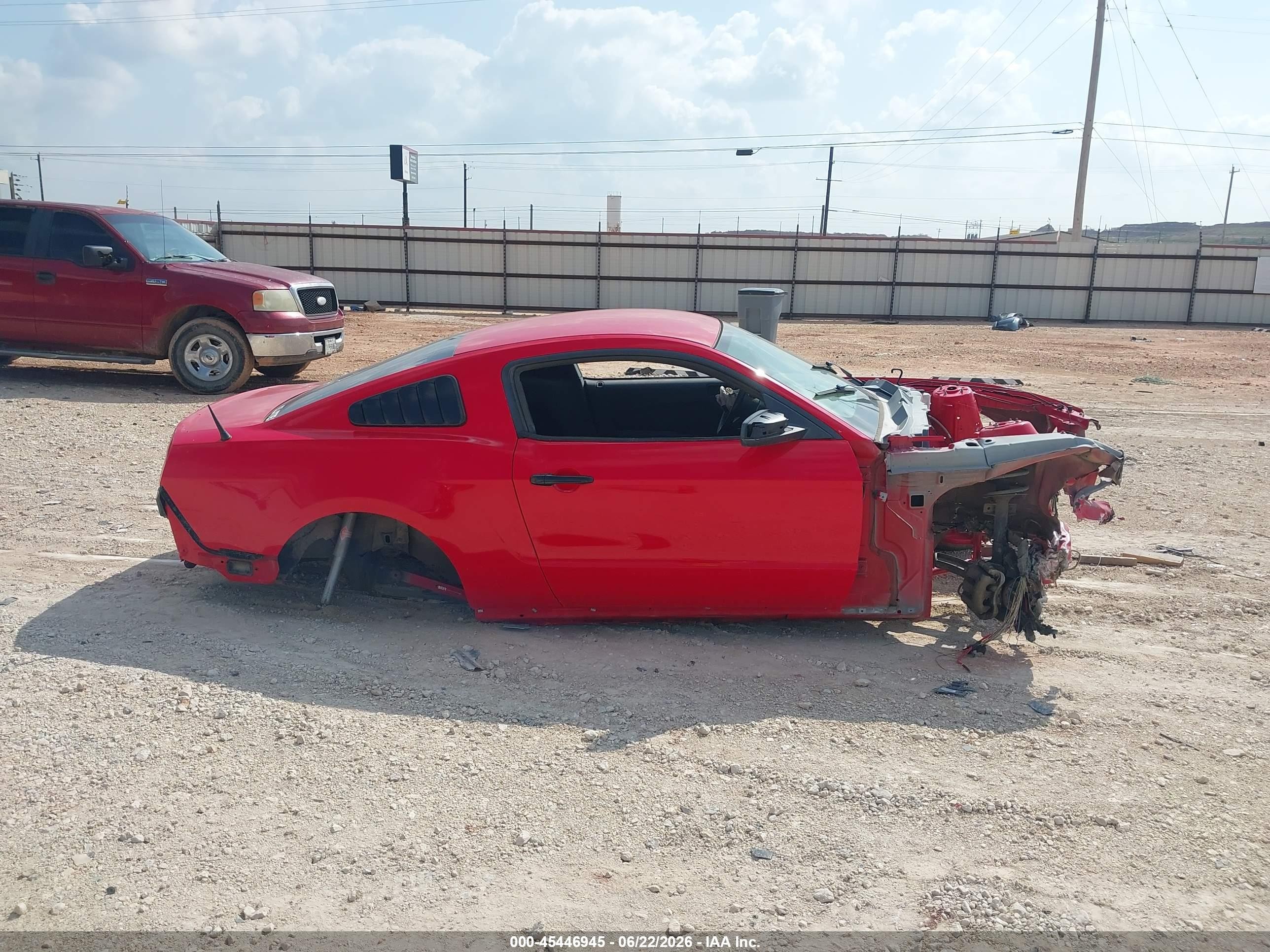2014 Ford Mustang Gt Red vin: 1ZVBP8CF6E5277813