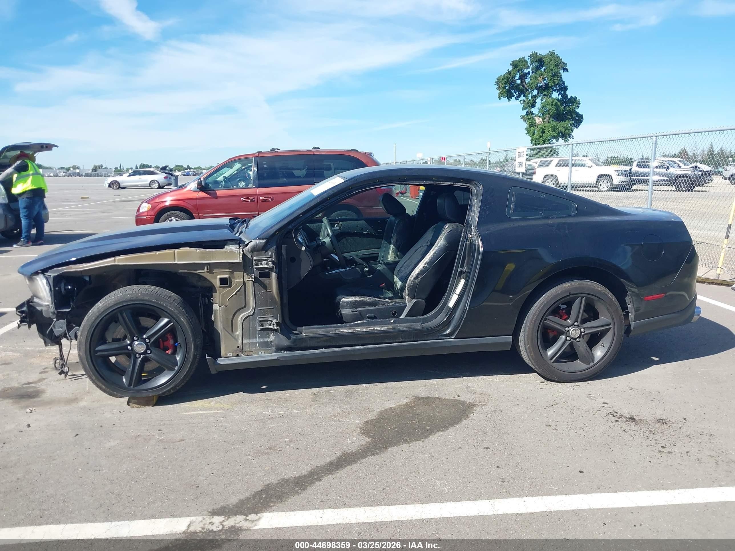 2011 Ford Mustang Gt Premium Black vin: 1ZVBP8CF7B5133411