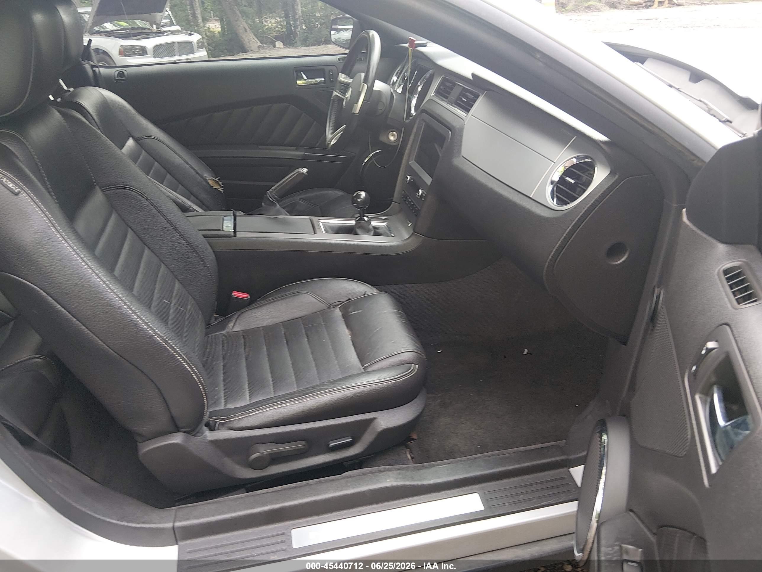 2011 Ford Mustang Gt/gt Premium Silver vin: 1ZVBP8CF7B5157627