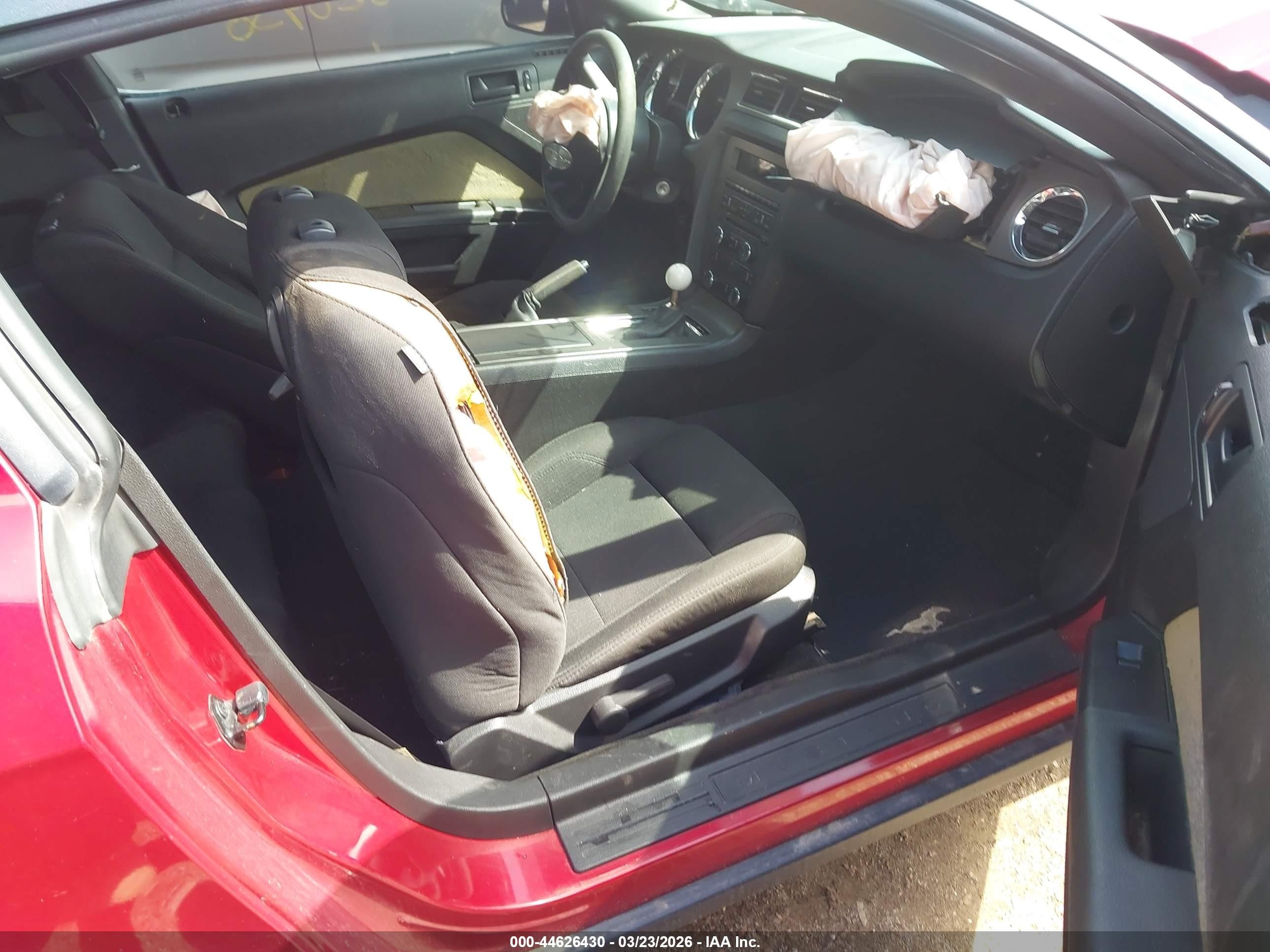 2012 Ford Mustang Gt Красный vin: 1ZVBP8CF7C5288252