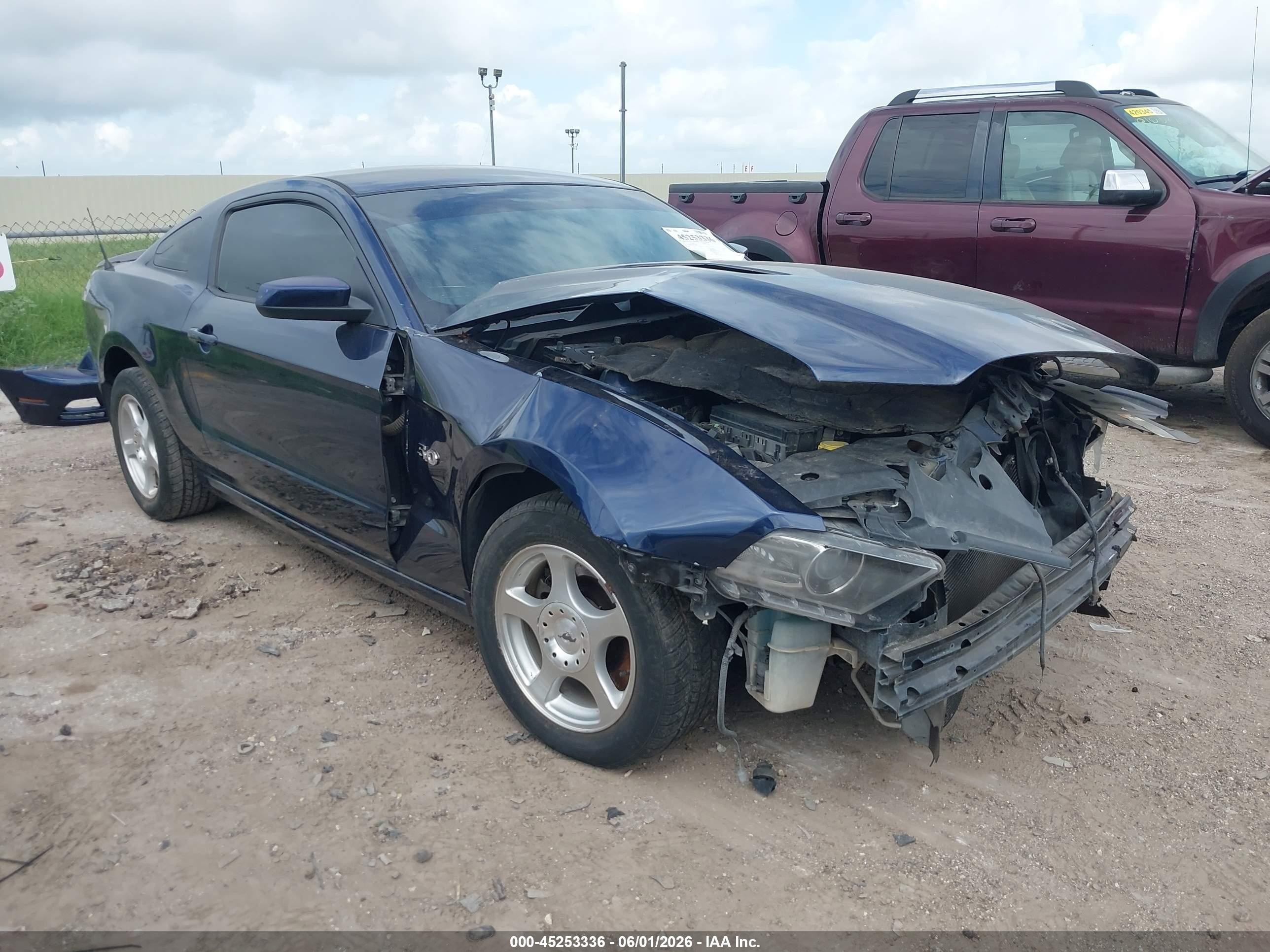 2013 Ford Mustang Gt Dark Blue vin: 1ZVBP8CF7D5260081