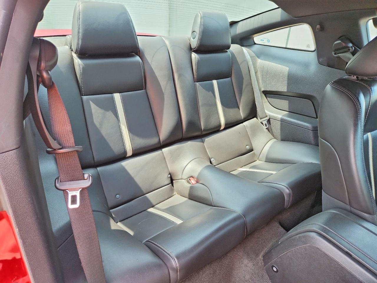 2011 Ford Mustang Gt Красный vin: 1ZVBP8CF8B5124586