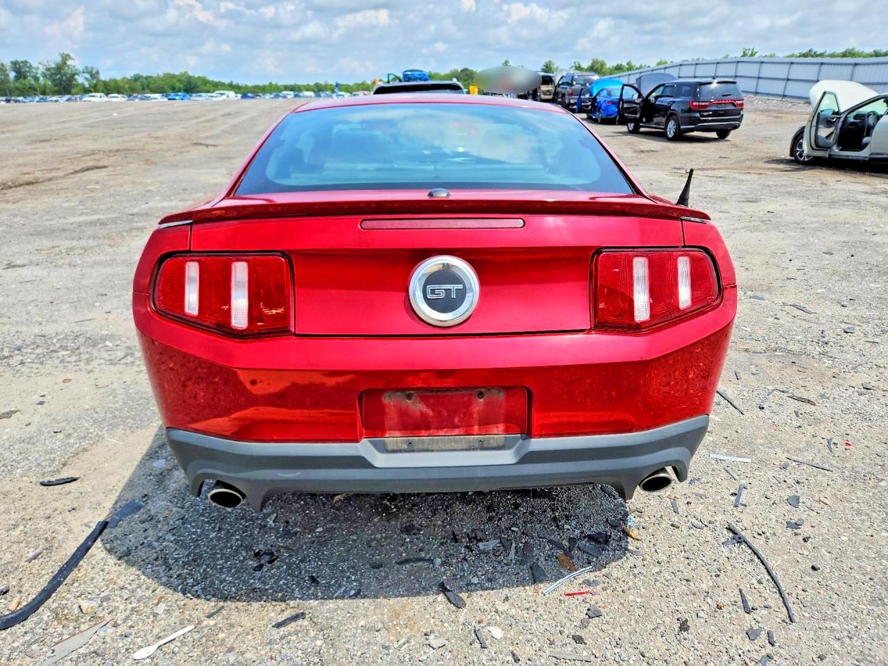 2011 Ford Mustang Gt Красный vin: 1ZVBP8CF8B5124586