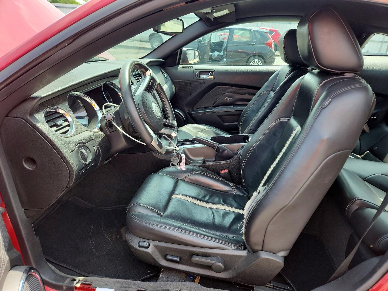 2011 Ford Mustang Gt Красный vin: 1ZVBP8CF8B5124586