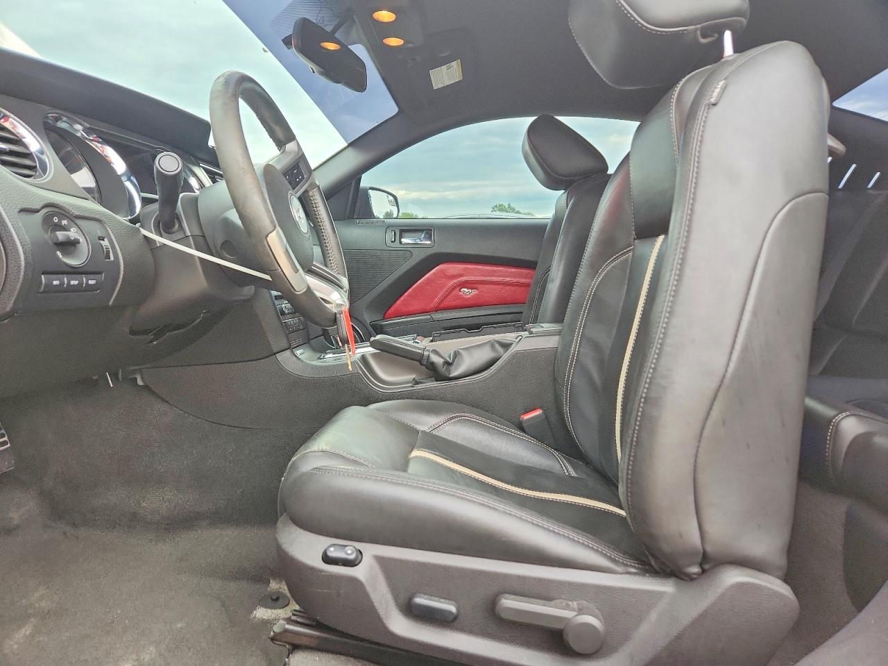 2012 Ford Mustang Gt Red vin: 1ZVBP8CF8C5218033