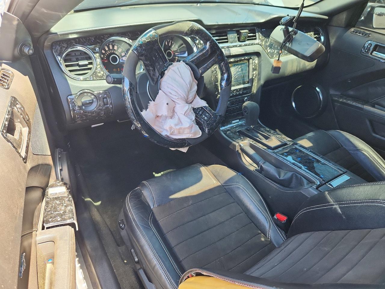 2014 Ford Mustang Gt Серебряный vin: 1ZVBP8CF8E5210436