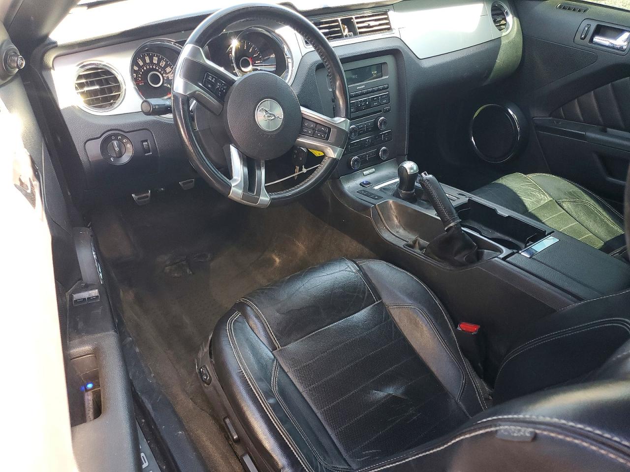 2014 Ford Mustang Gt Серебряный vin: 1ZVBP8CF8E5239516