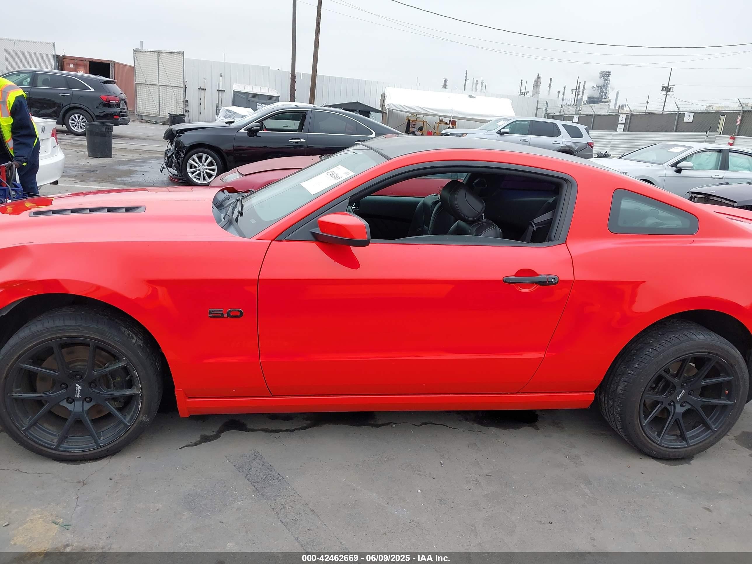 2013 Ford Mustang Gt Premium Red vin: 1ZVBP8CF9D5284785