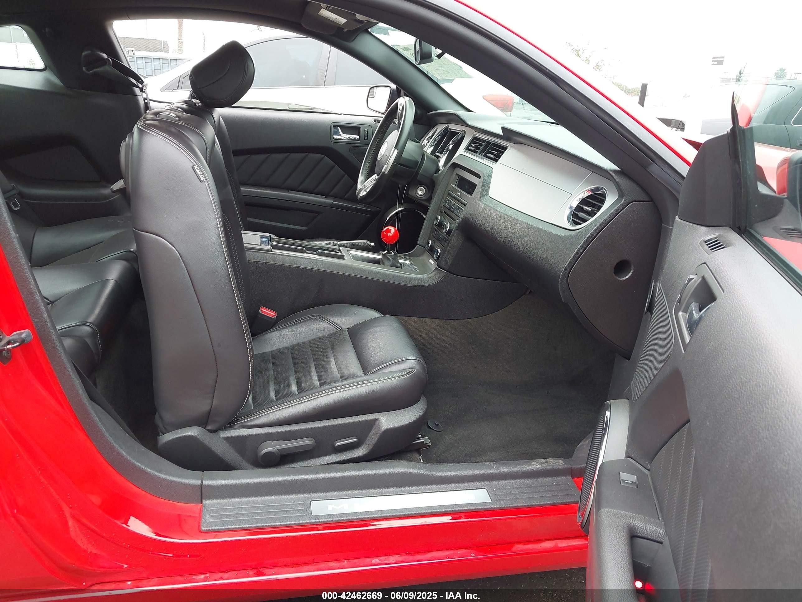 2013 Ford Mustang Gt Premium Red vin: 1ZVBP8CF9D5284785