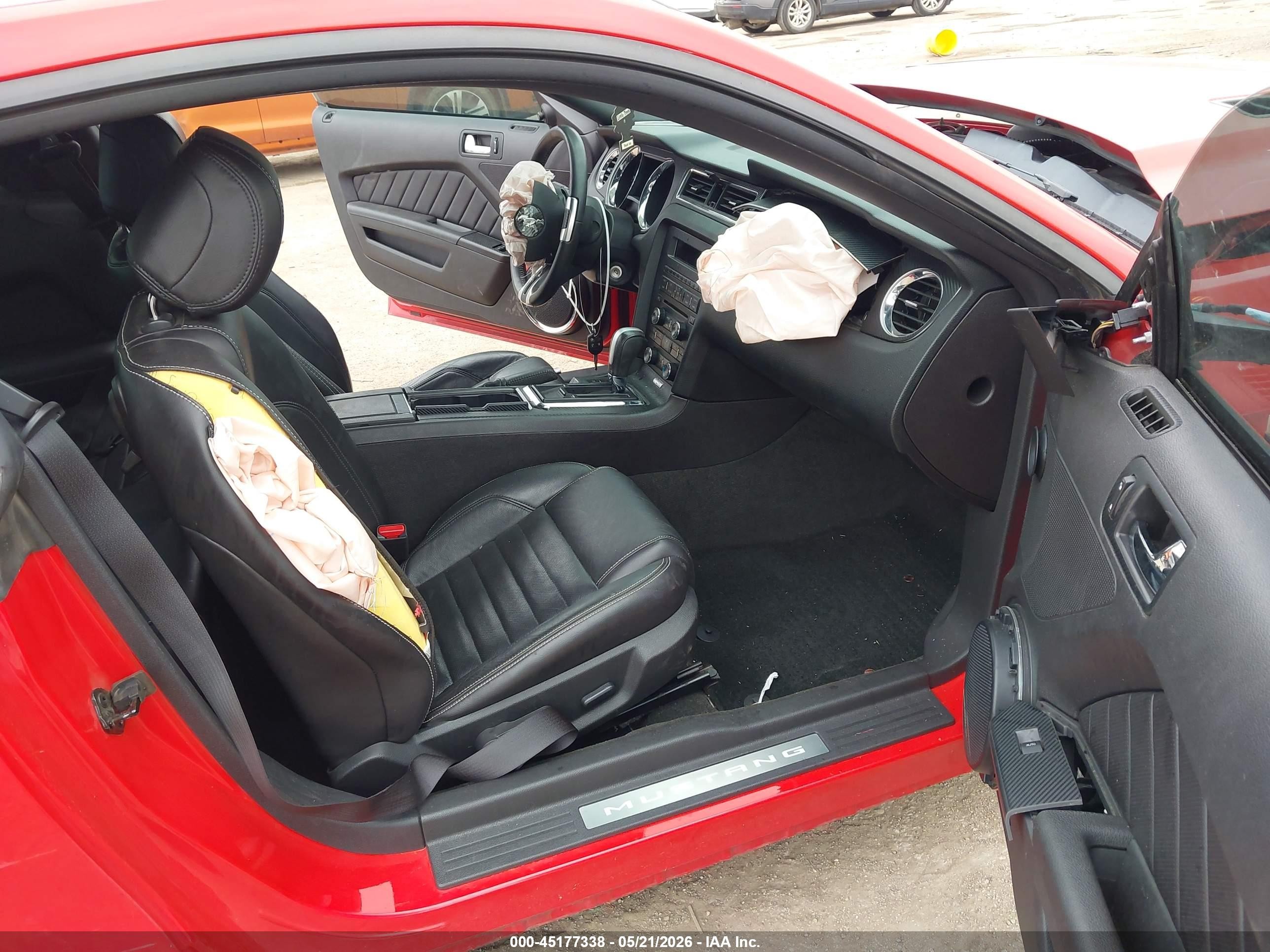 2014 Ford Mustang Gt Premium Красный vin: 1ZVBP8CF9E5273478