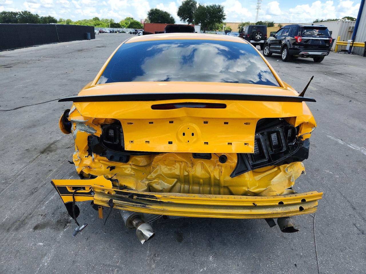 2013 Ford Mustang Boss 302 Yellow vin: 1ZVBP8CU5D5205739