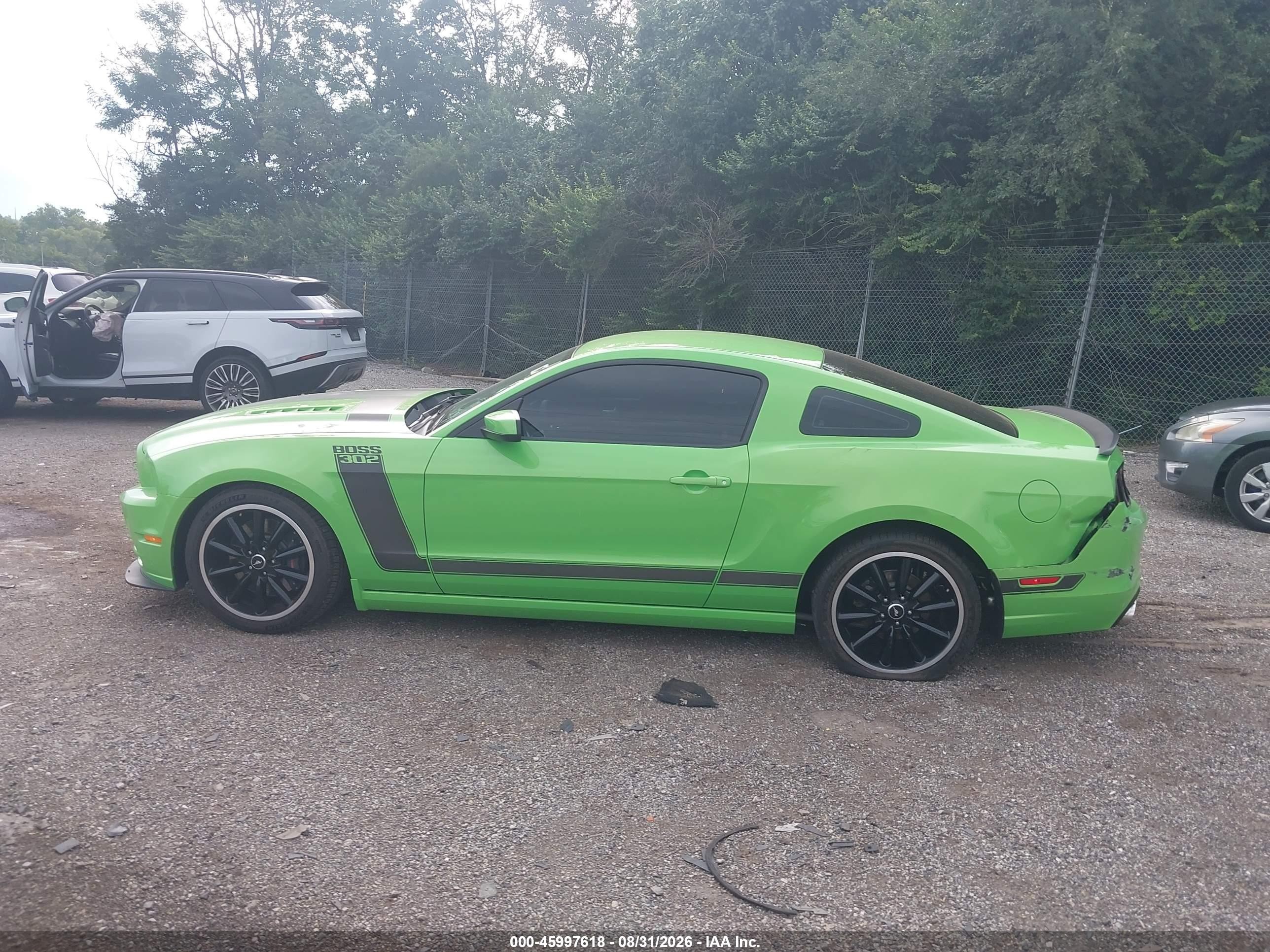 2013 Ford Mustang Boss 302 Зеленый vin: 1ZVBP8CU9D5233334