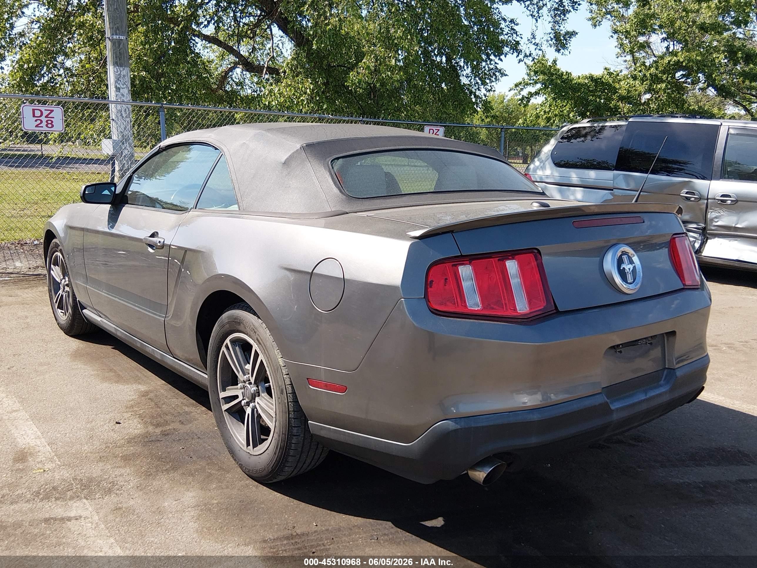 2011 Ford Mustang V6 Premium Black vin: 1ZVBP8EM0B5159456