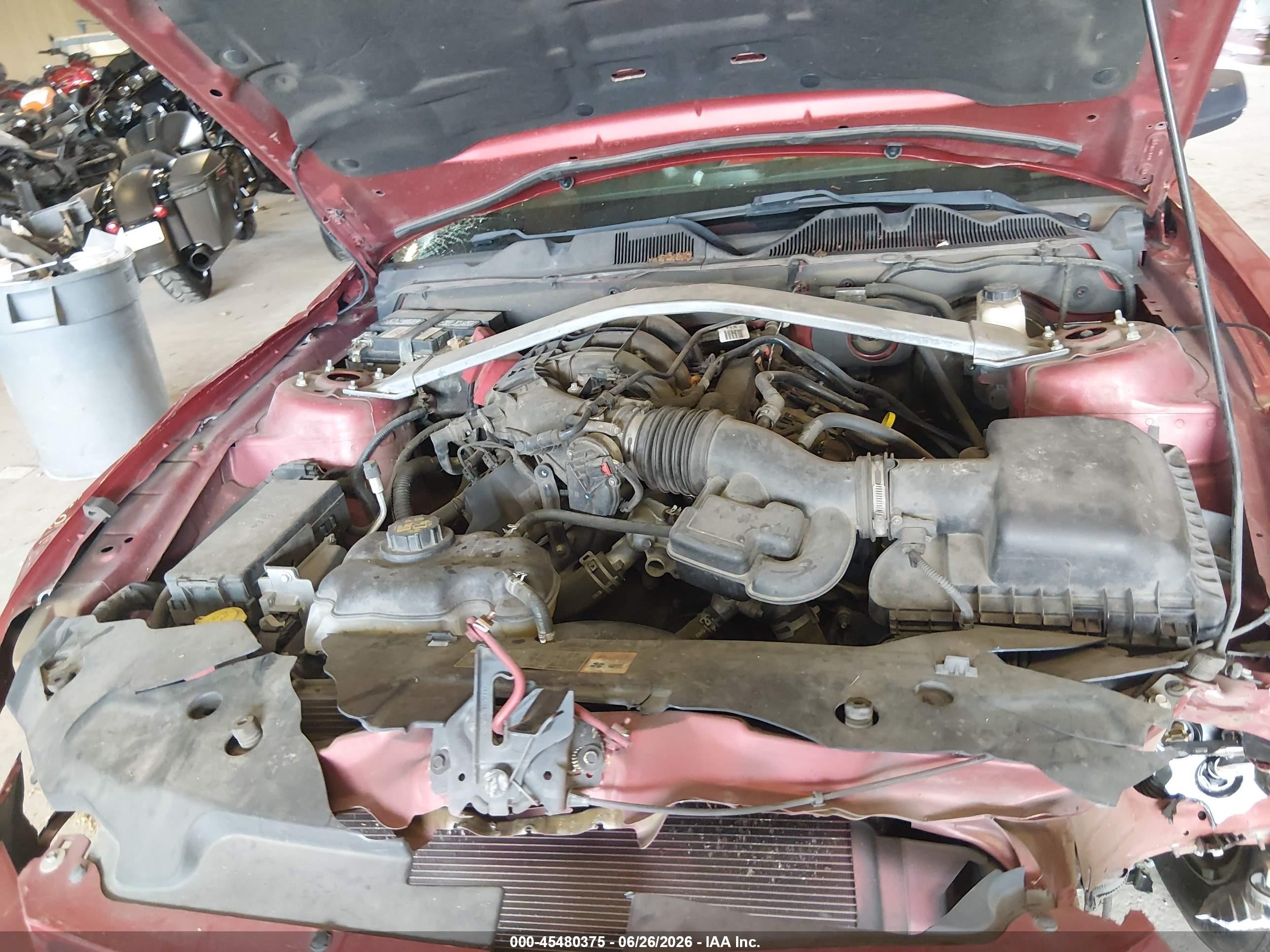 2012 Ford Mustang V6/v6 Premium Красный vin: 1ZVBP8EM0C5211489