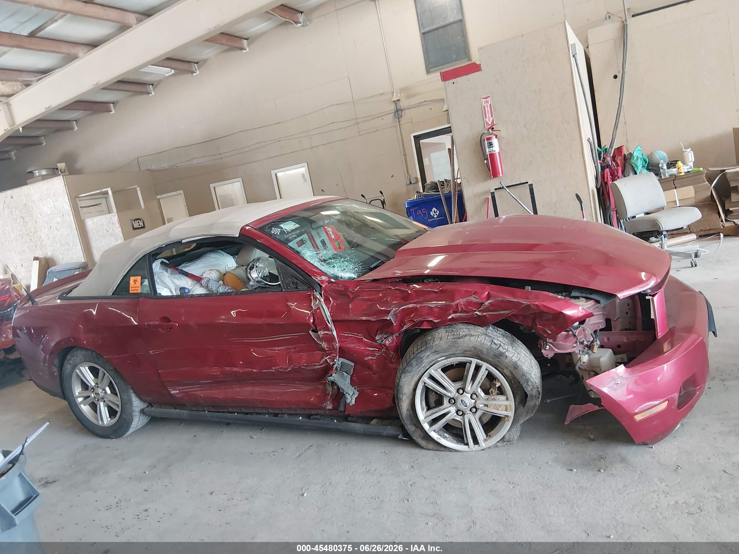 2012 Ford Mustang V6/v6 Premium Красный vin: 1ZVBP8EM0C5211489