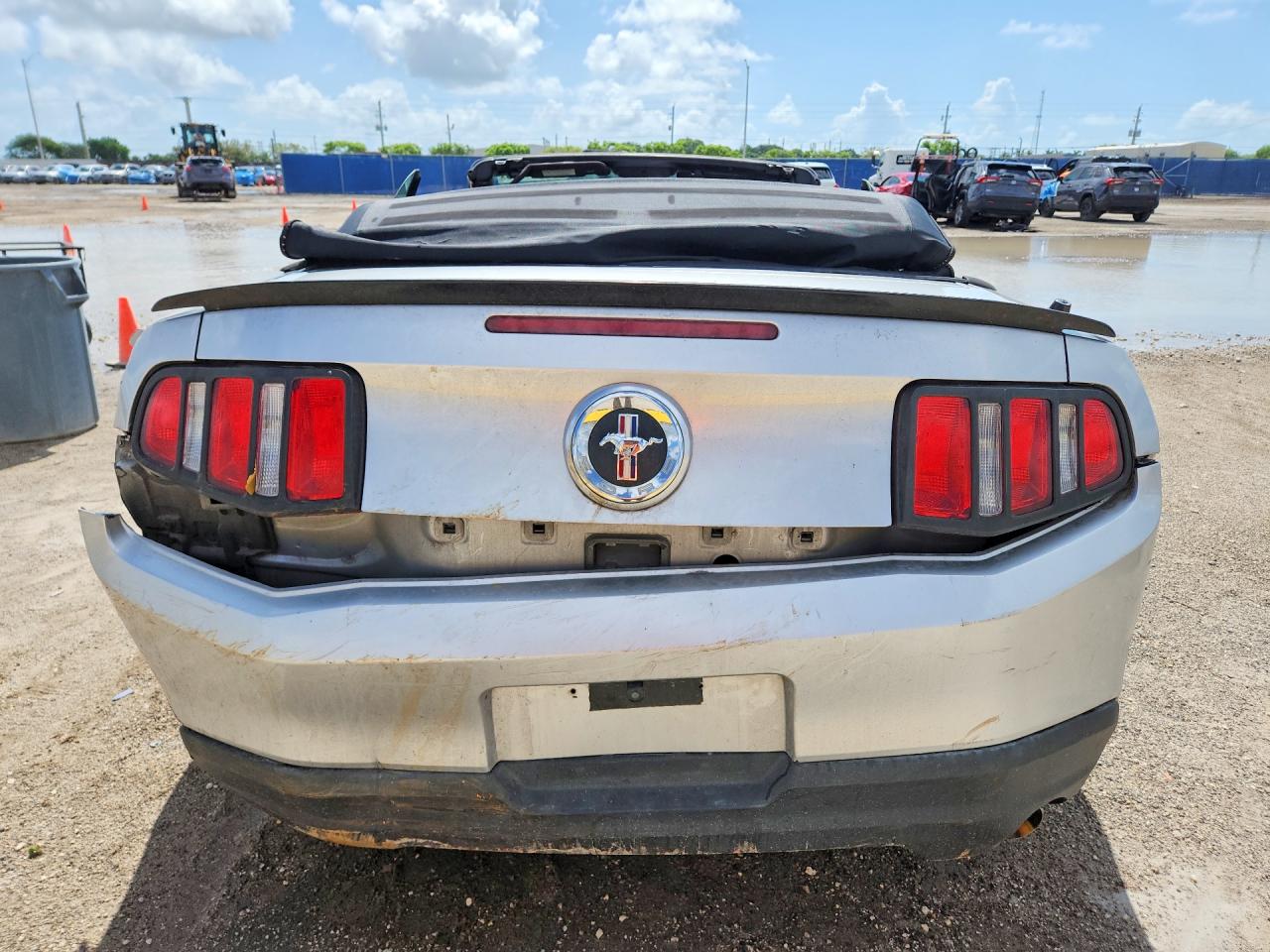2012 Ford Mustang Silver vin: 1ZVBP8EM0C5253175