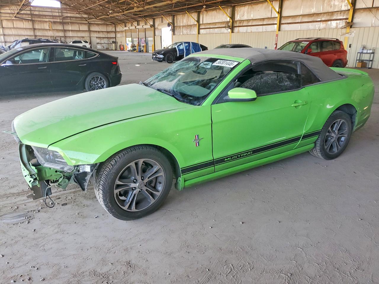2014 Ford Mustang Зеленый vin: 1ZVBP8EM0E5222463
